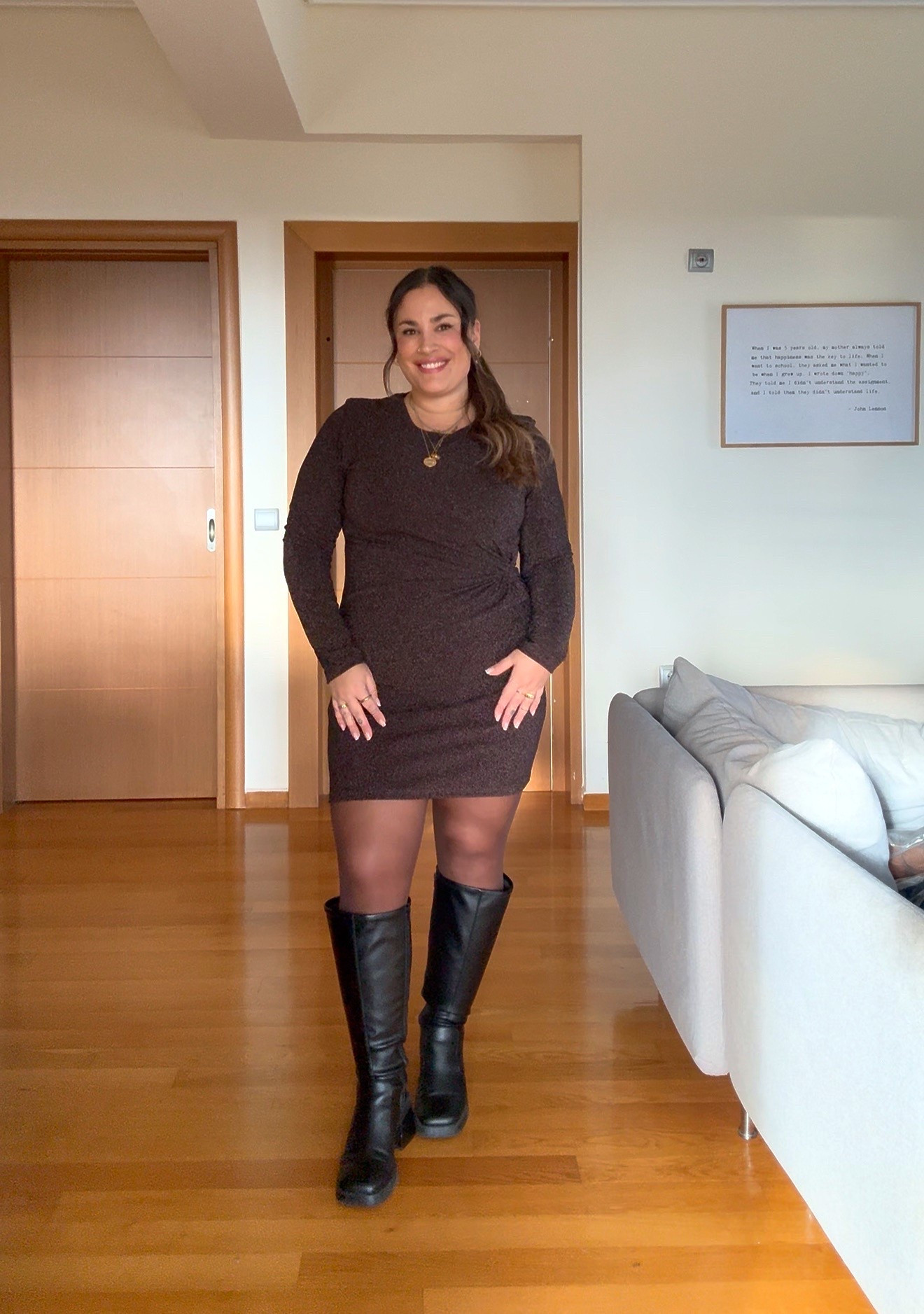 Braunes Glitzerkleid für festliche Tage in Größe L 🤎

#LTKcurves #LTKmidsize #LTKfestive