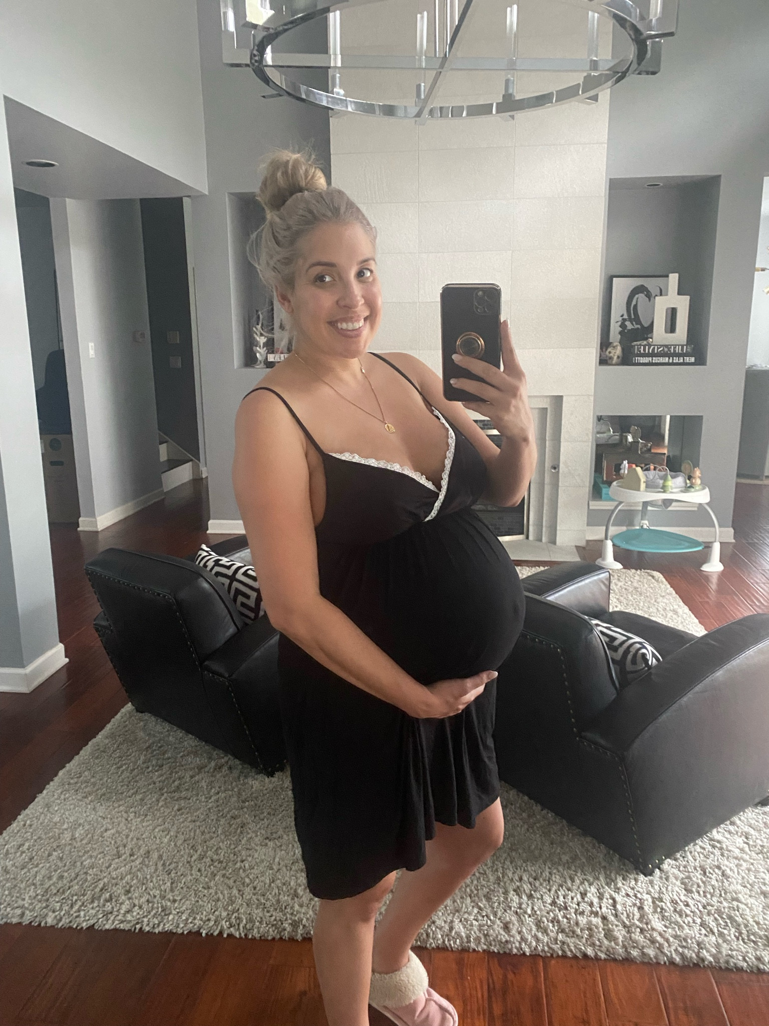 Im wearing a medium here 

#LTKfamily #LTKbaby #LTKbump