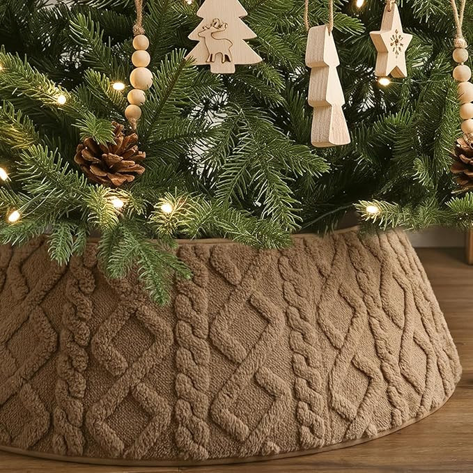 Christmas Tree Collar, Neutral Rustic Plush Faux Fur Tree Collar with Crossed Diamond Textured Pa... | Amazon (US)