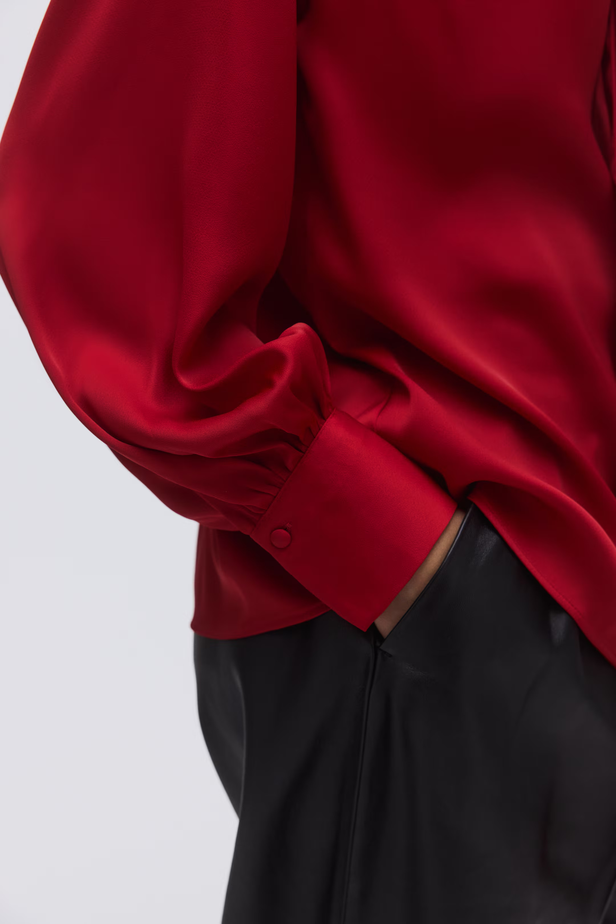 Tie-Neck Chiffon Blouse | H&M (US + CA)