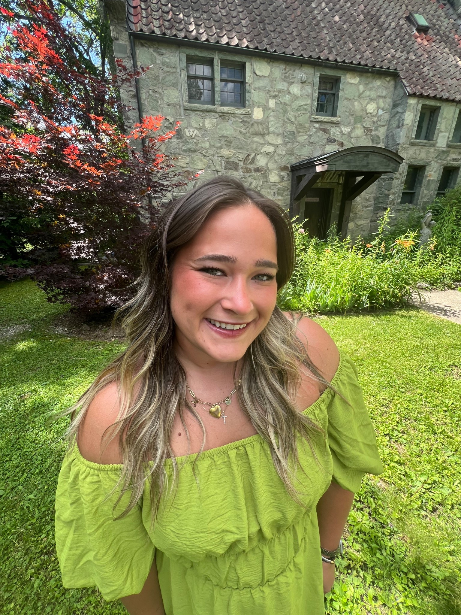 Dress , hair, makeup 🤍🫶

#LTKStyleTip #LTKSeasonal #LTKBeauty