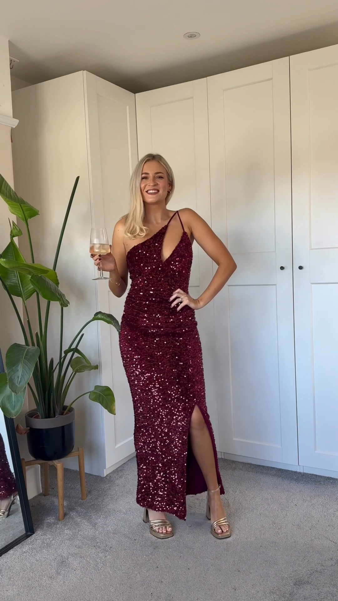 5x Christmas Party Outfit Inspiration from Quiz Clothing ✨

Outfit Inspiration, Christmas Party, Party-wear, Sequin Dress, Maxi Dress, Party Dress, Sequin Skirt, Quiz Clothing 

#LTKeurope #LTKuk #LTKpartywear