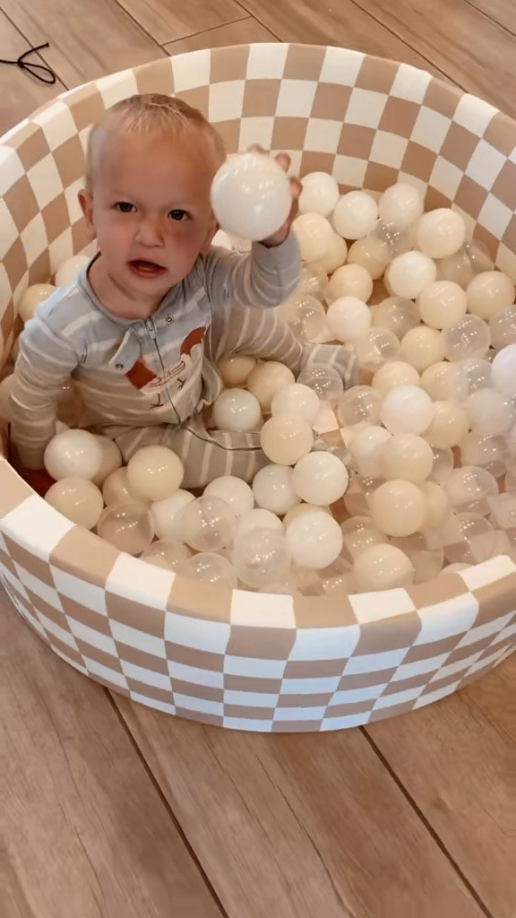 Amazon finds
 Ball bit
Kid friendly 
Trending 

#LTKKids #LTKFindsUnder50 #LTKmomlife