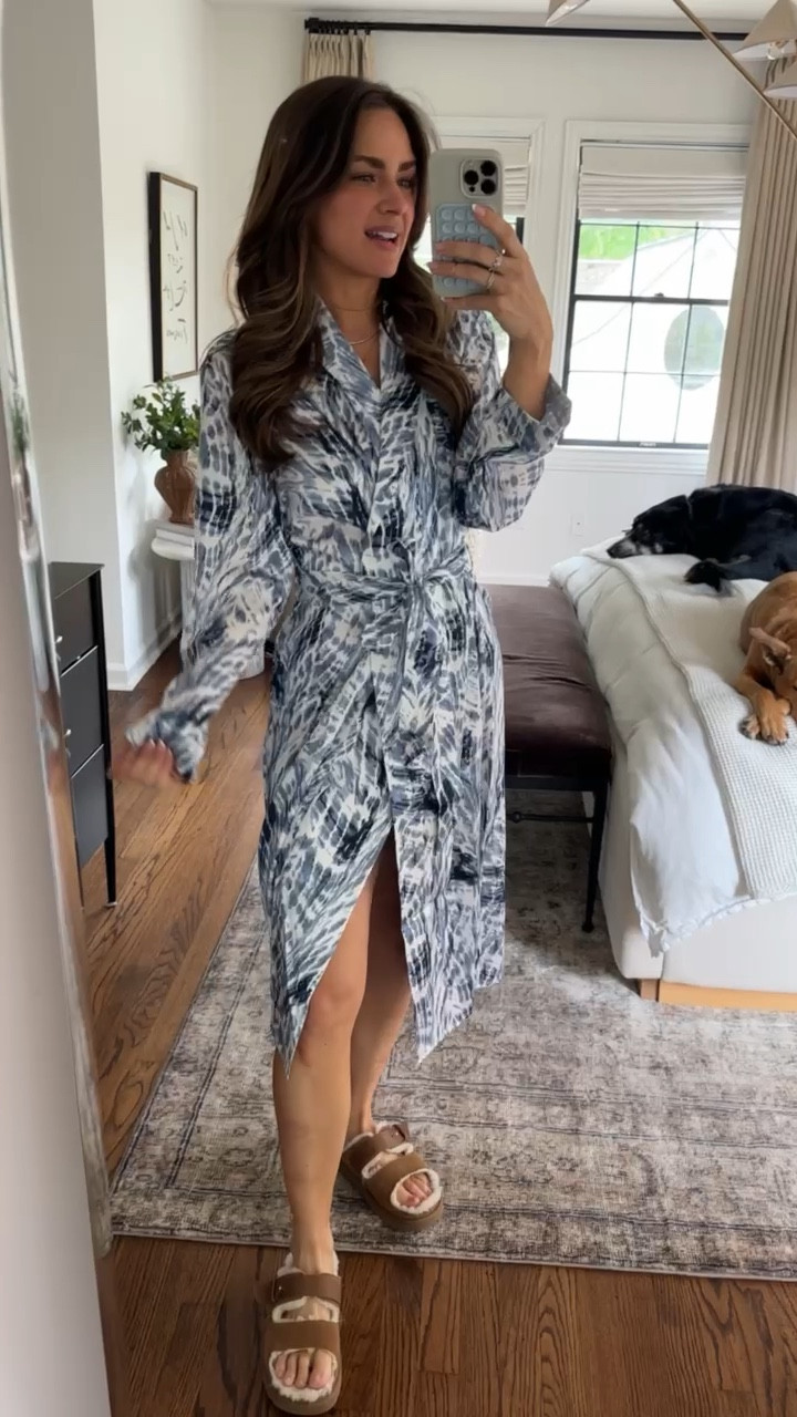 Summer style throughout my day. All of these pieces are via @havenwellwithin. They have the most beautiful everyday pieces that are such high quality. They’re made for every part of your day & to last you through the years. From pajamas & robes to loungewear to easy sets & dresses– they truly have it all. Plus all tops are currently 25% off on their site! #havenwellwithin #ad #summeroutfitideas #chicsummerstyle #summerstyle #momstyle 

Robe XS
Stripe Top XS
Stripe Shorts XS
Linen Top XS
Silk Cargo Pants XS
Linen Dress XXS