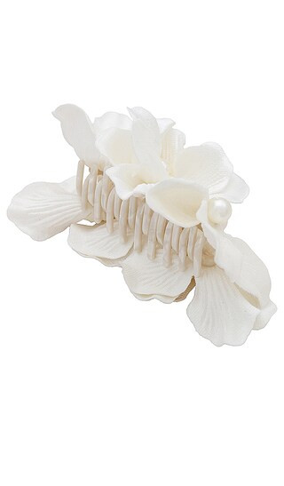 Magnolia Claw Clip in Ivory | Revolve Clothing (Global)