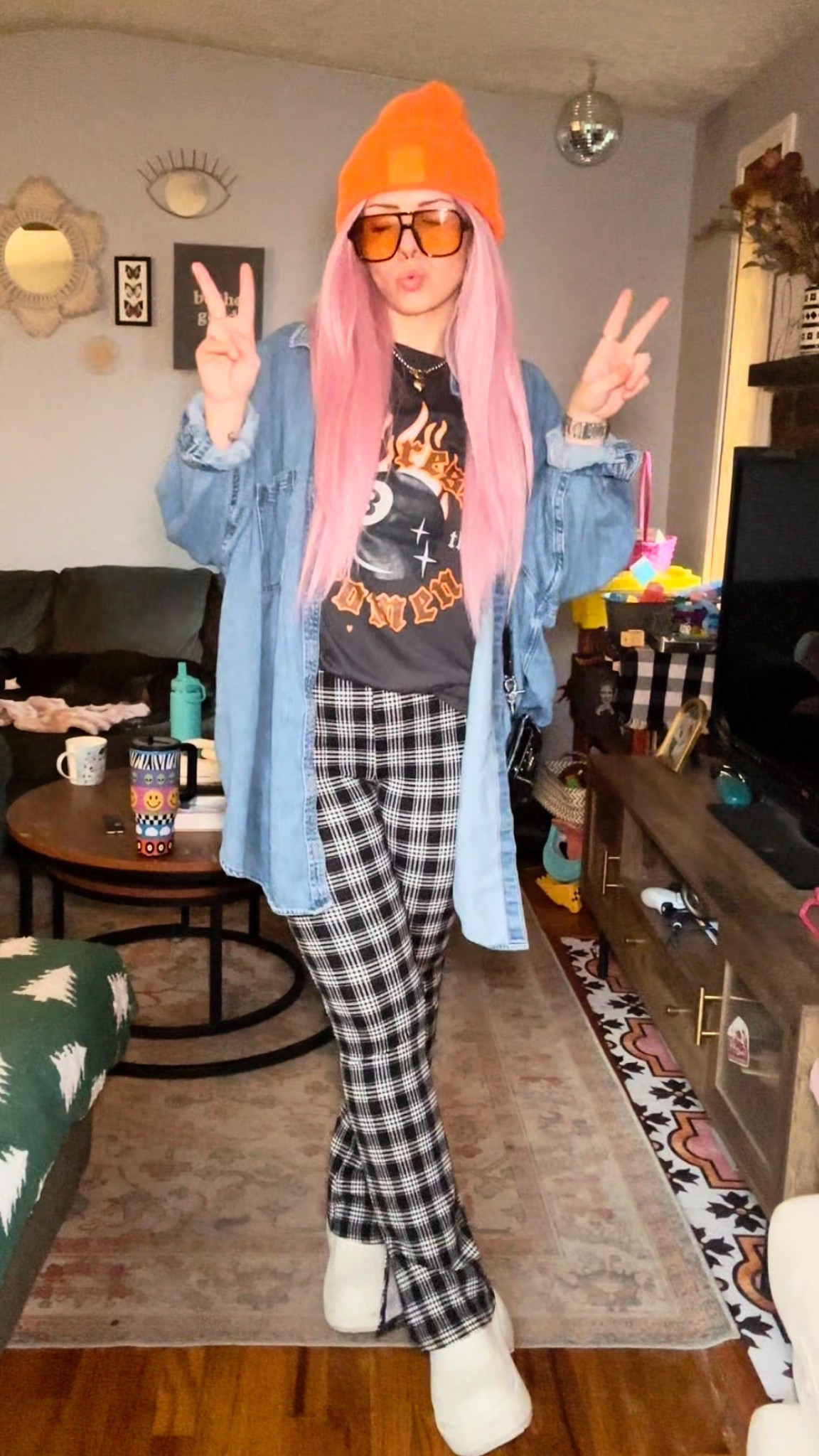 Happy Wednesday 🖤👽❤️‍🔥

#LTKNYFW #LTKgrwm #LTKootd