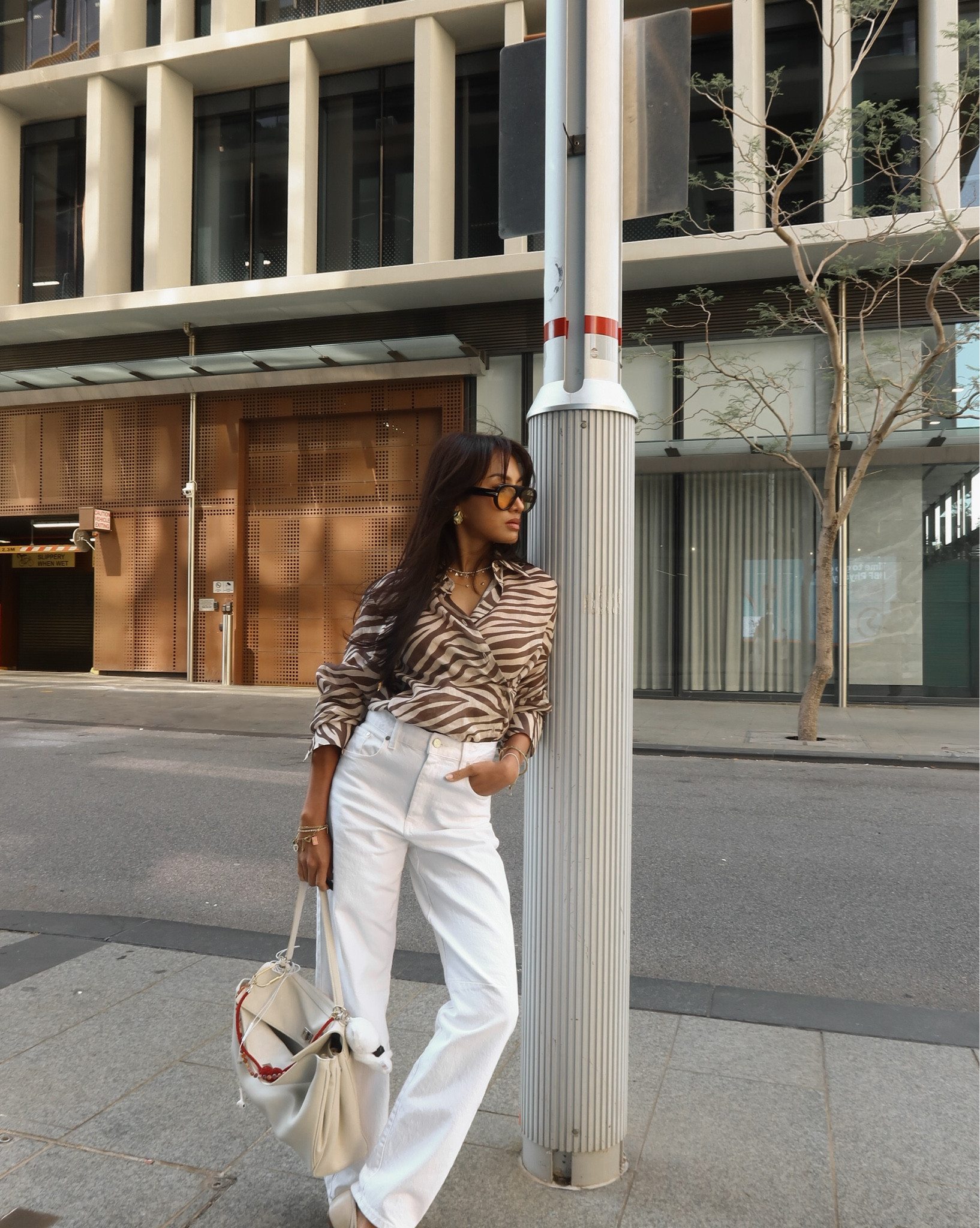 Shop my outfit

#LTKnewzealand #LTKaustralia #LTKjeans