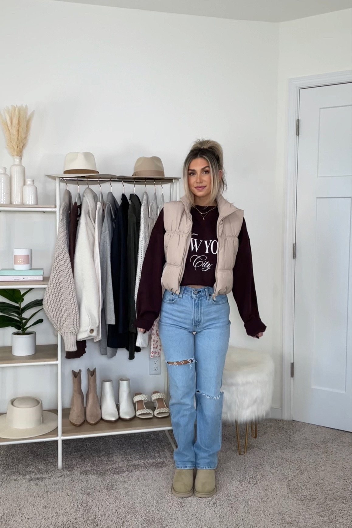 + H&M puffer vest: medium 
+ H&M sweatshirt: large
+ Abercrombie jeans: 25 short 
+ Ugg minis in mustard seed: size 6

#LTKfindsunder100 #LTKSeasonal #LTKshoecrush