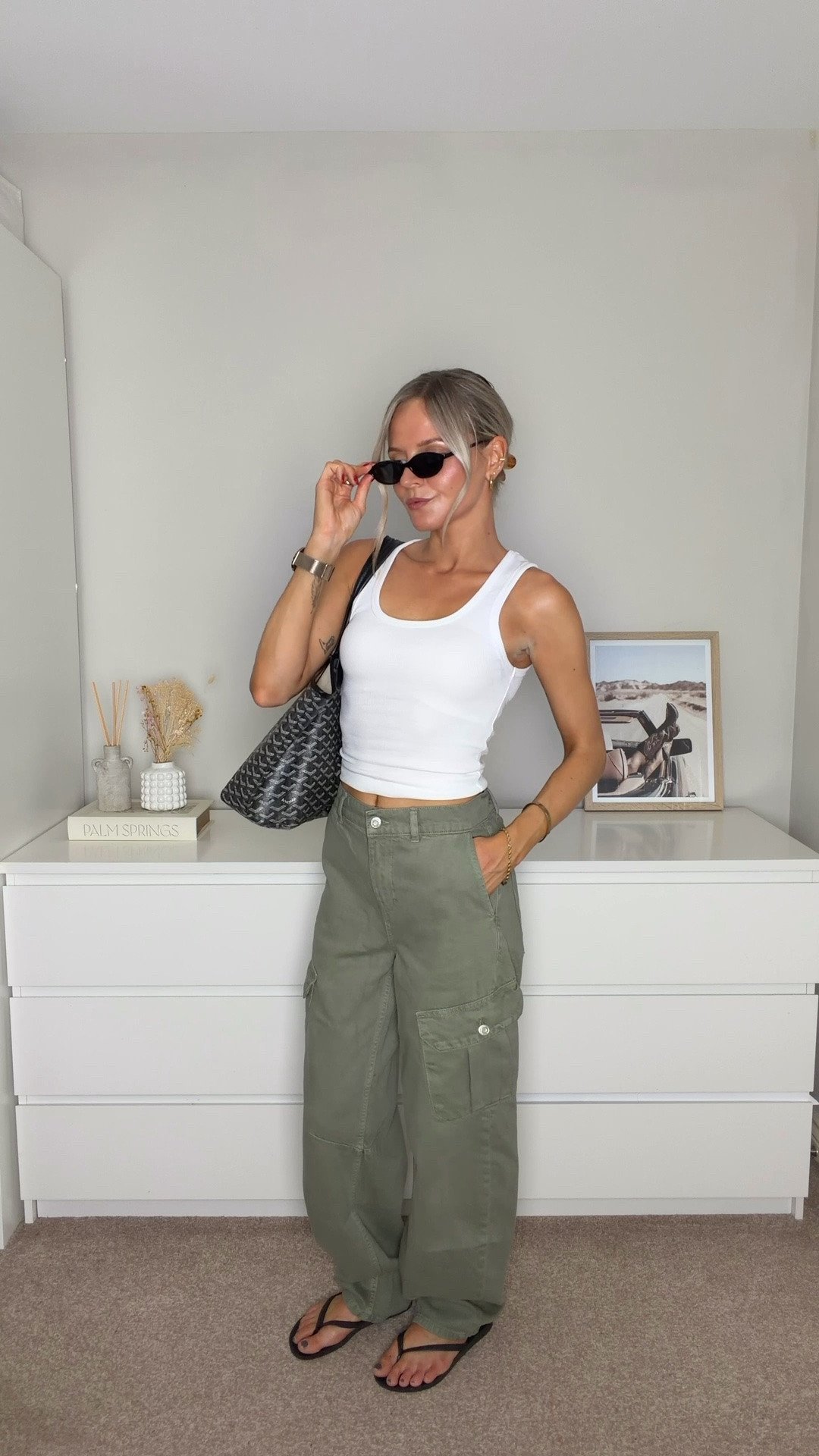 Cargos and havaianas 🖤 favourite kind of casual summer outfit formula - comment SHOP and I’ll pop the links over to you ✨

#summeroutfits #grwm #dailyoutfits 

@ASOS

#LTKuk #LTKsummer #LTKstyletip