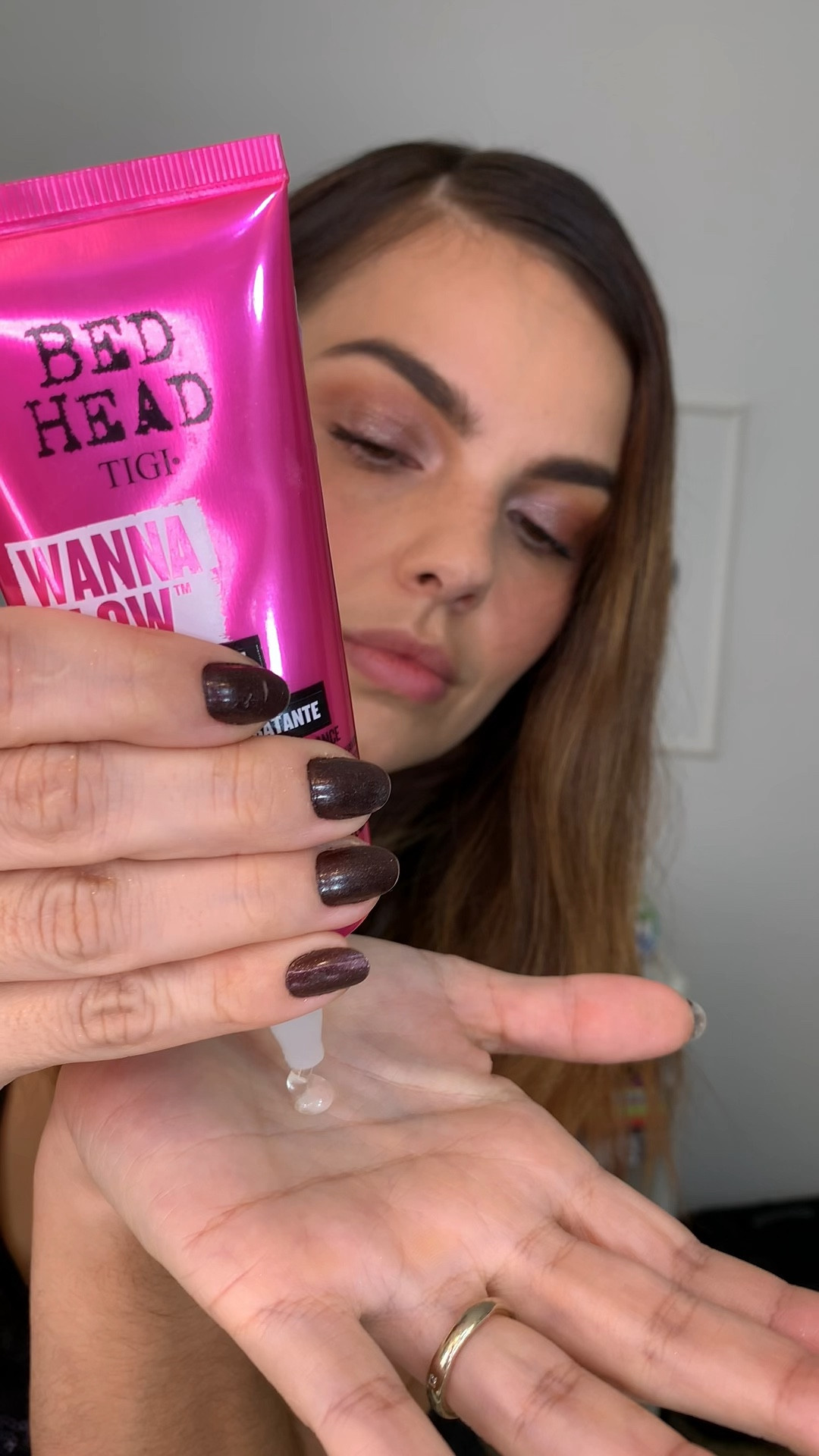 Rabo de cavalo com efeito molhado usando apenas 1 produto !😍

#LTKVideo #LTKbeauty #LTKbrasil