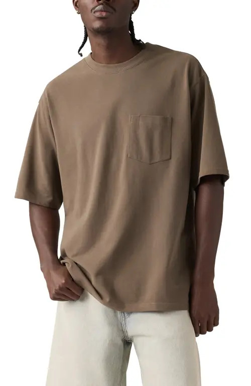 levi's Short Sleeve Workwear Pocket T-Shirt in Stone Fudge at Nordstrom, Size Medium | Nordstrom