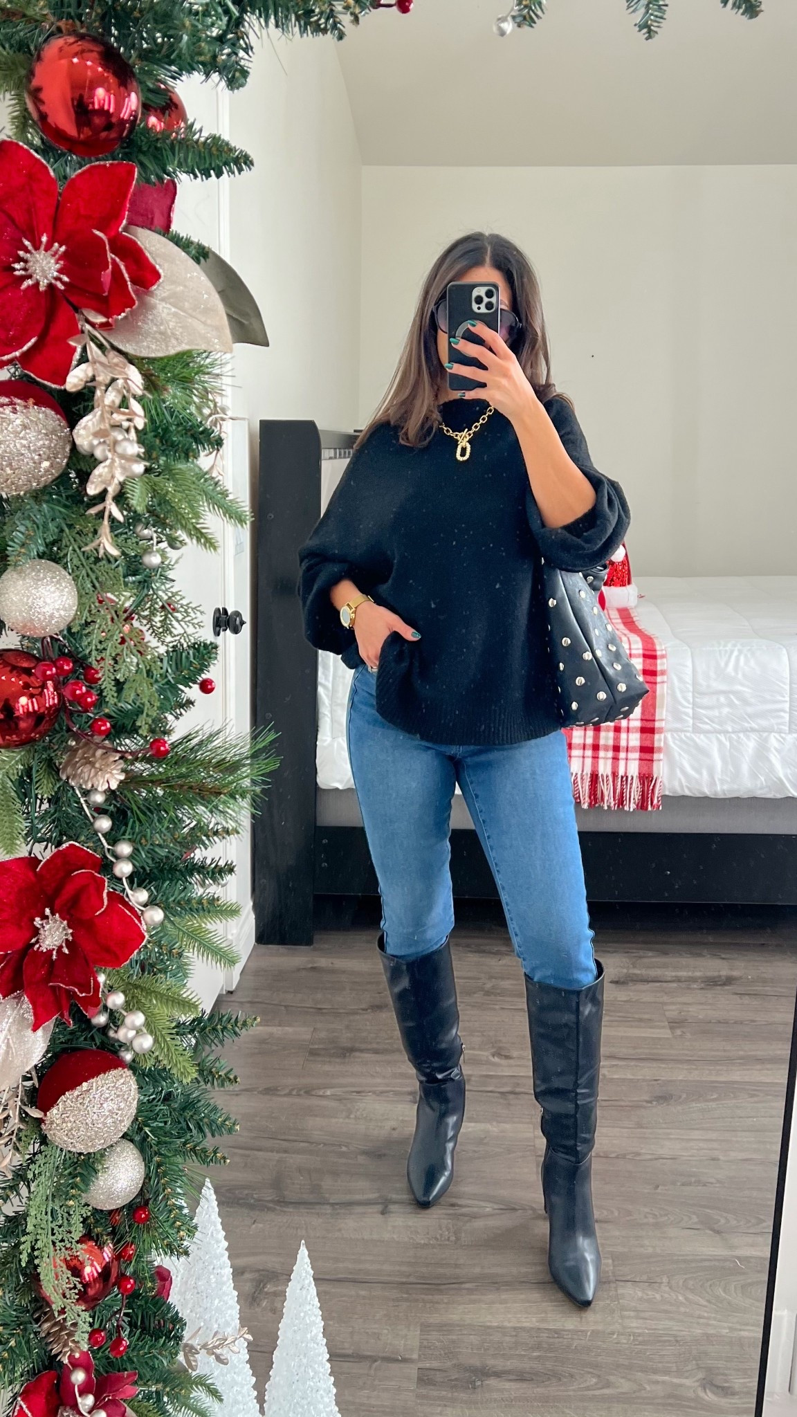 Simple and easy Thanksgiving outfit idea

#LTKSeasonal #LTKCyberWeek #LTKFindsUnder50