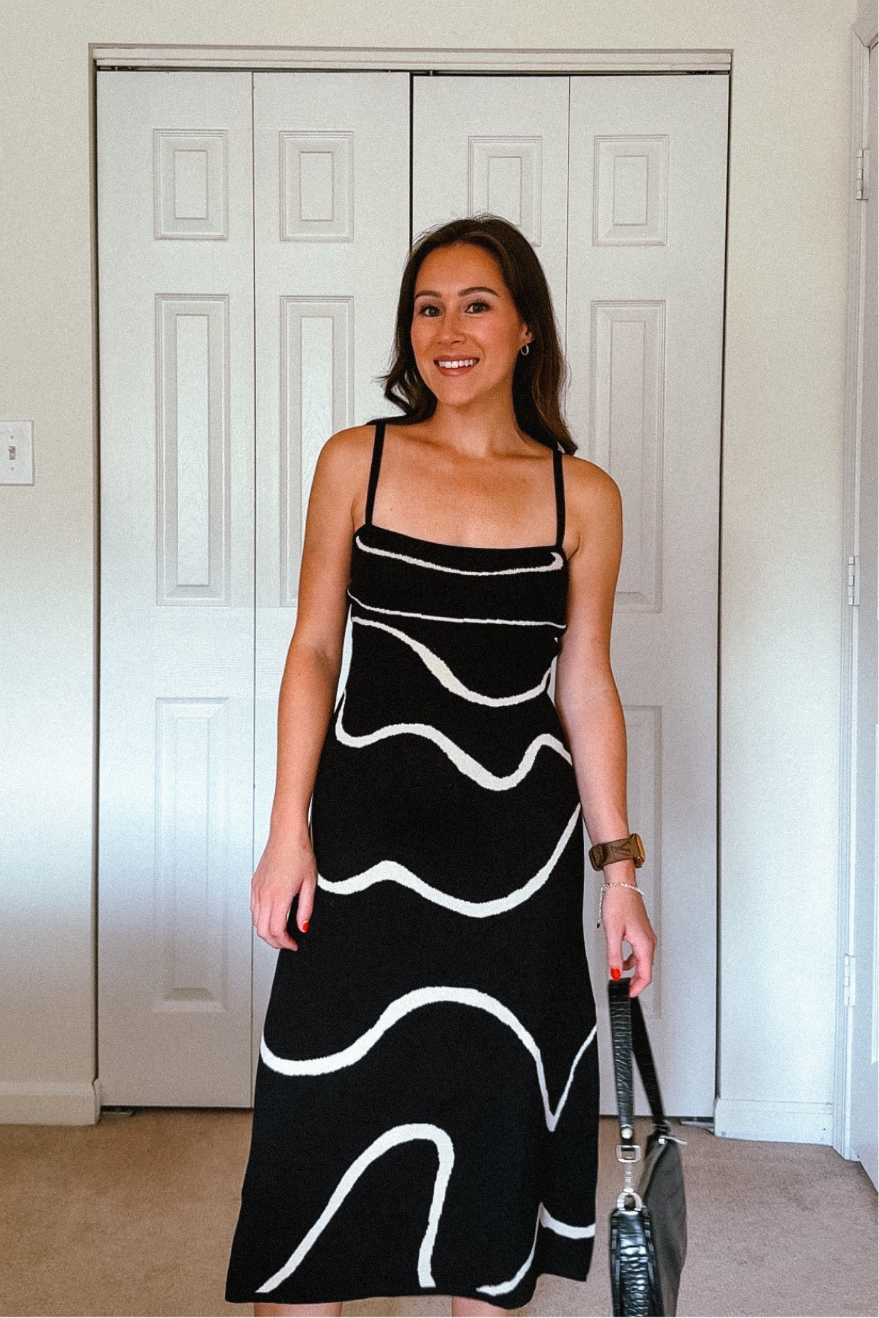 What are you wearing for date night???

@rihoas_official has become my new favorite brand and I found the CUTEST dress for date night! This knit fabric dress is a closet staple because it works year round. 

I currently have it styled for a summer evening, but I can’t wait to throw on a pair of booties and style it for fall!

Let me know what kind of looks you like to wear for date night in the comments!

For the link to this look, comment “🖤”! Use code “CGR20R” for 20% off!

#rihoas #rihoasofficial #inrihoas

#LTKSeasonal #LTKParties #LTKStyleTip