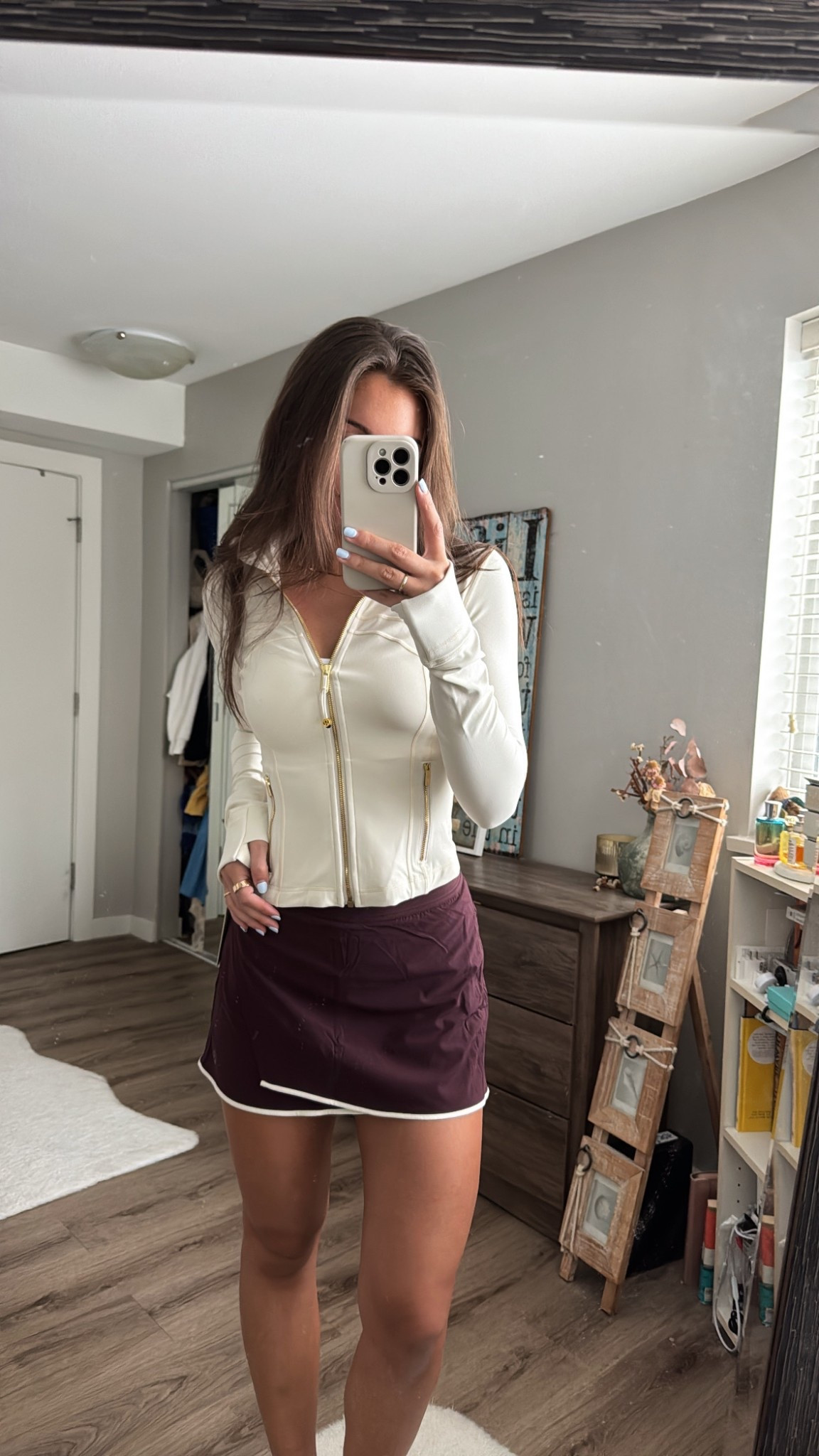 Lululemon tennis
Jacket size 4
Skirt XS