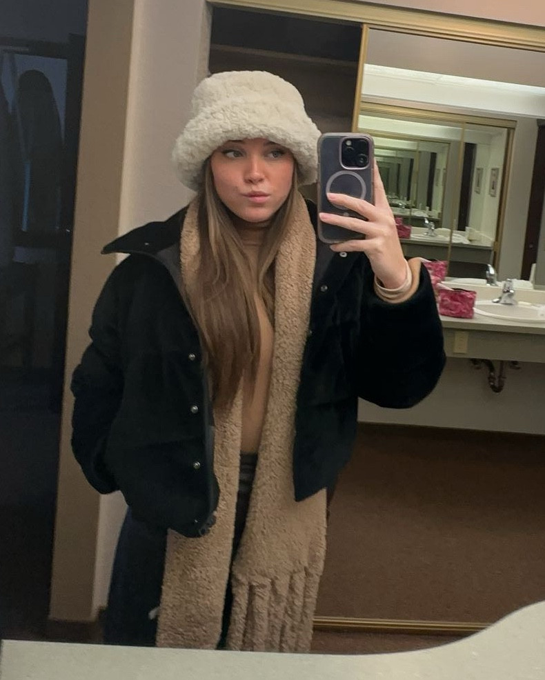 Alaska ootd

#LTKStyleTip #LTKBeauty #LTKTravel