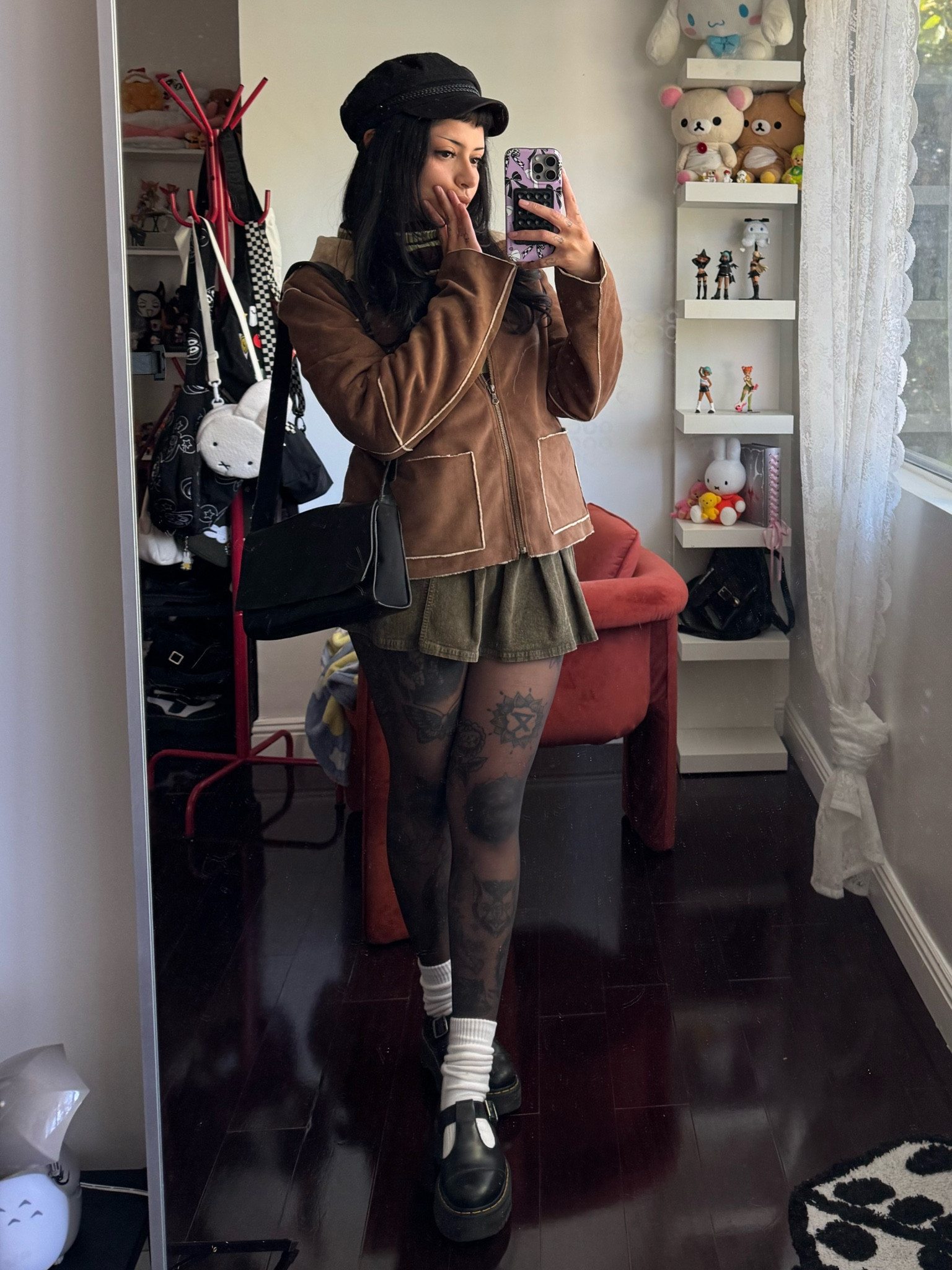 Cozy browns 🍂 hat is from H&M a few years ago, bag is thrifted, coat is thrifted 🤎💚⭐️

#LTKU #LTKStyleTip