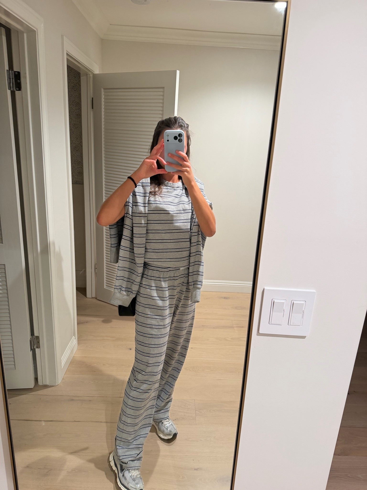 comfy fit for the movies! 


parke matching stripe set

#LTKootd #LTKTravel #LTKdayinmylife
