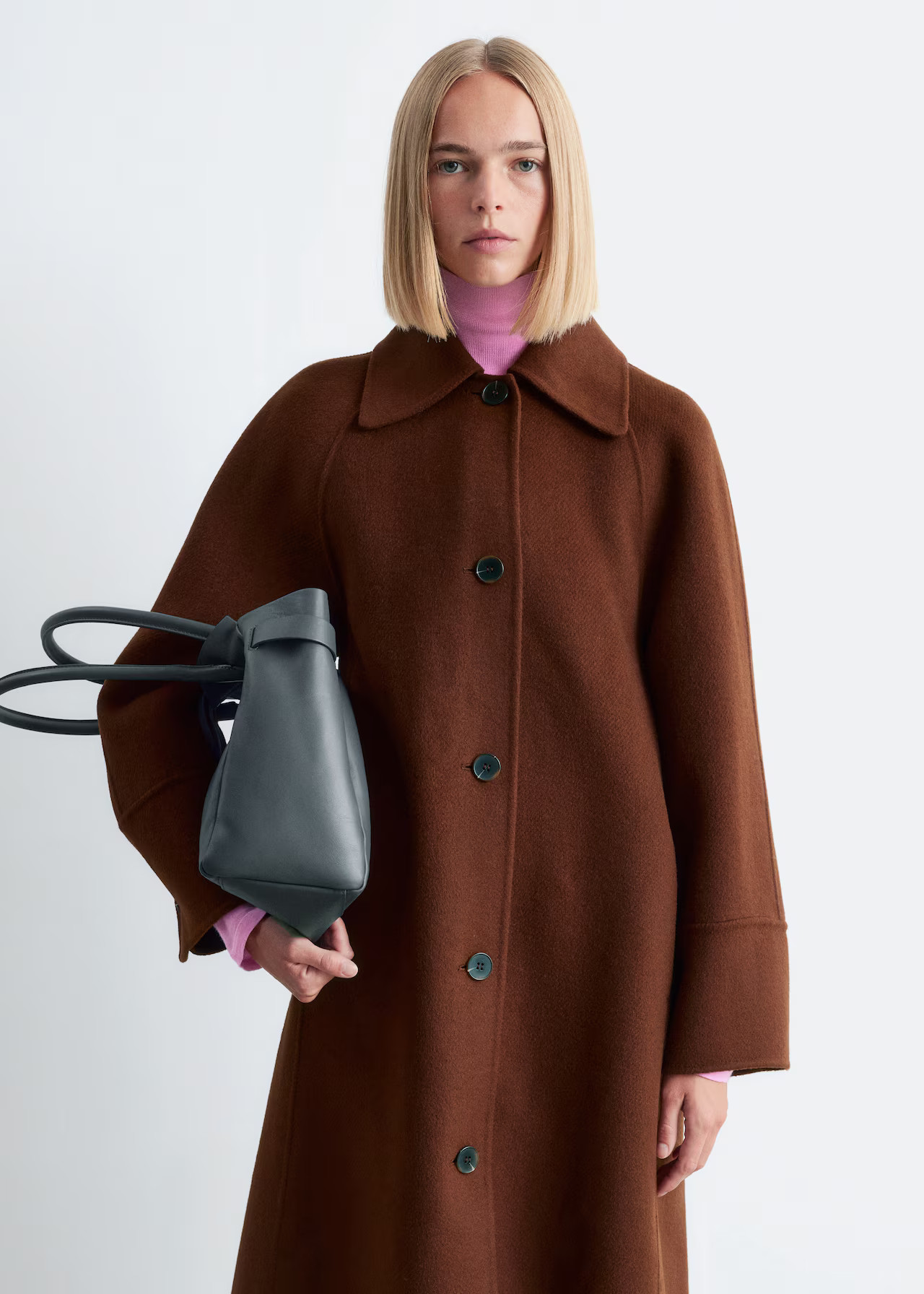 Carcoat aus Wolle mit Bindegürtel | H&M (DE, AT, CH, NL, FI)