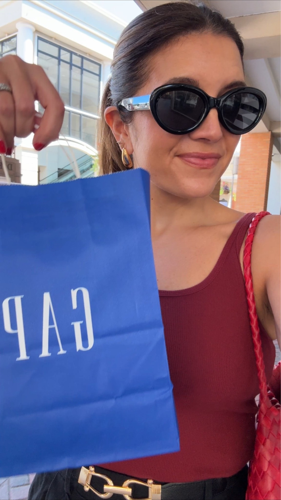 Stopped into Gap today! Here’s what I tried on— millennial mom jeans and outfits for fall!