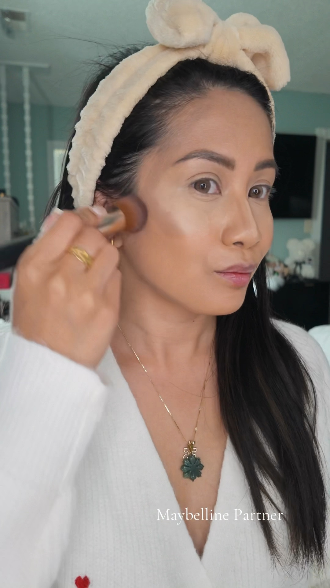 Maybelline’s newest product! LIFTER Stix! I have shade 10 and 35! #maybellinepartner #maybelline 