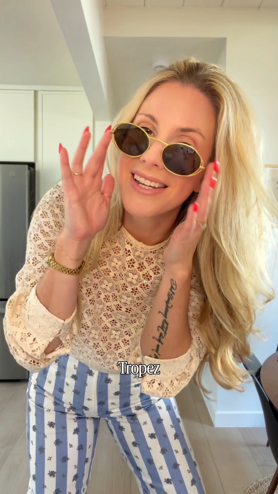 just wanted to show you my outfit real quick 🥹👉🏻👈🏻

love these new 70s jeans from sezane! so perfect for summer paired with the jesse blouse 🤍🤍 i’ll be wearing these pieces all summer 💅🏻

linked below!

#LTKootd #LTKdayinmylife #LTKSeasonal