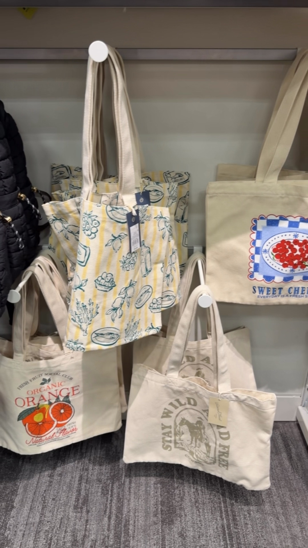 How adorable are these tote bags! Perfect for summer. 

#LTKHome #LTKSeasonal