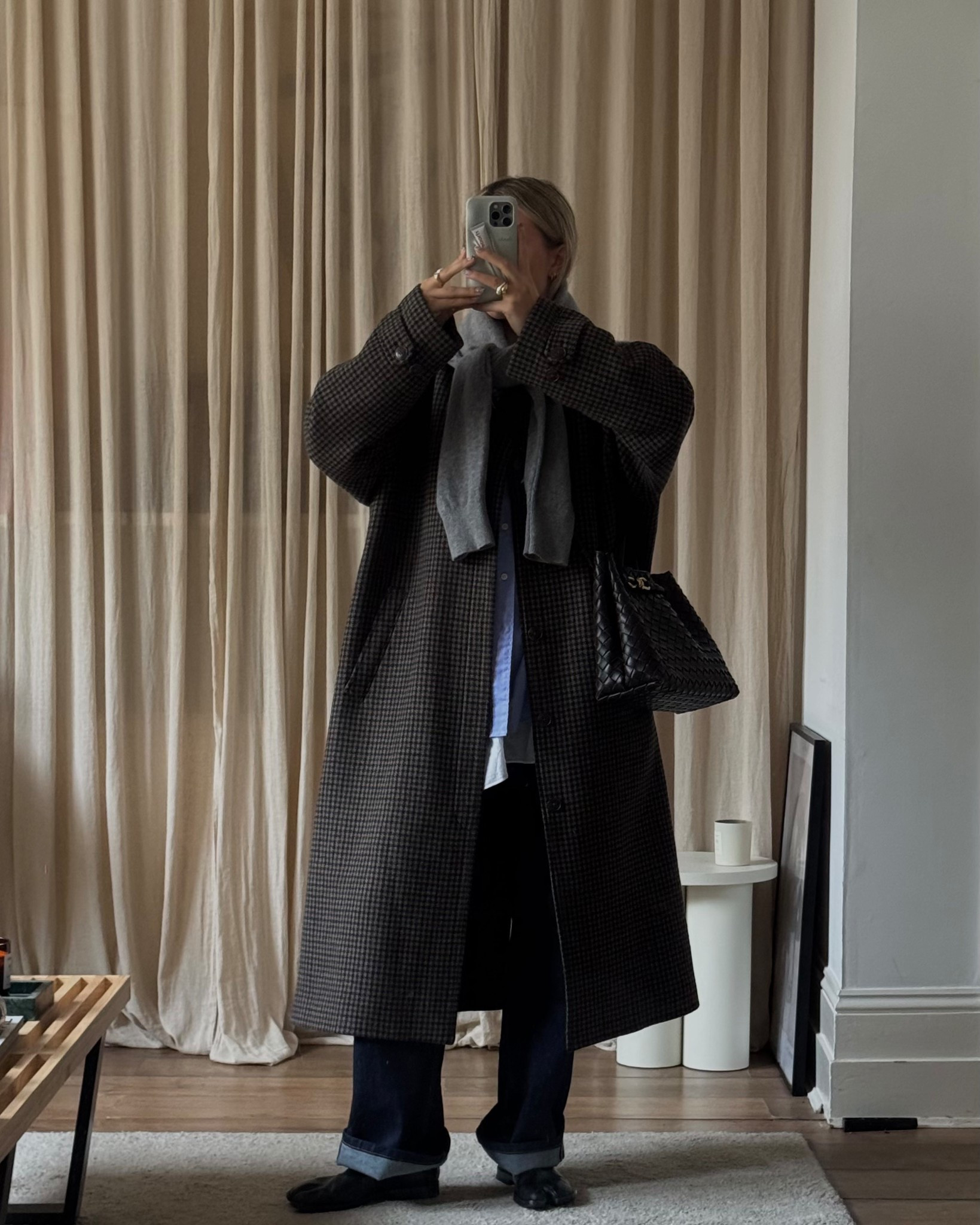 Big coat season 🧶

Houndstooth, overcoat, wool coat, oversized blue shirt, jeans, denim, wide leg, turn up, Maison Margiela, Tabi

#LTKmens #LTKstyletip #LTKuk