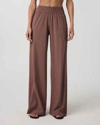 Vuori Villa Wideleg Pants | Sable | Medium | Vuori Clothing (US & Canada)