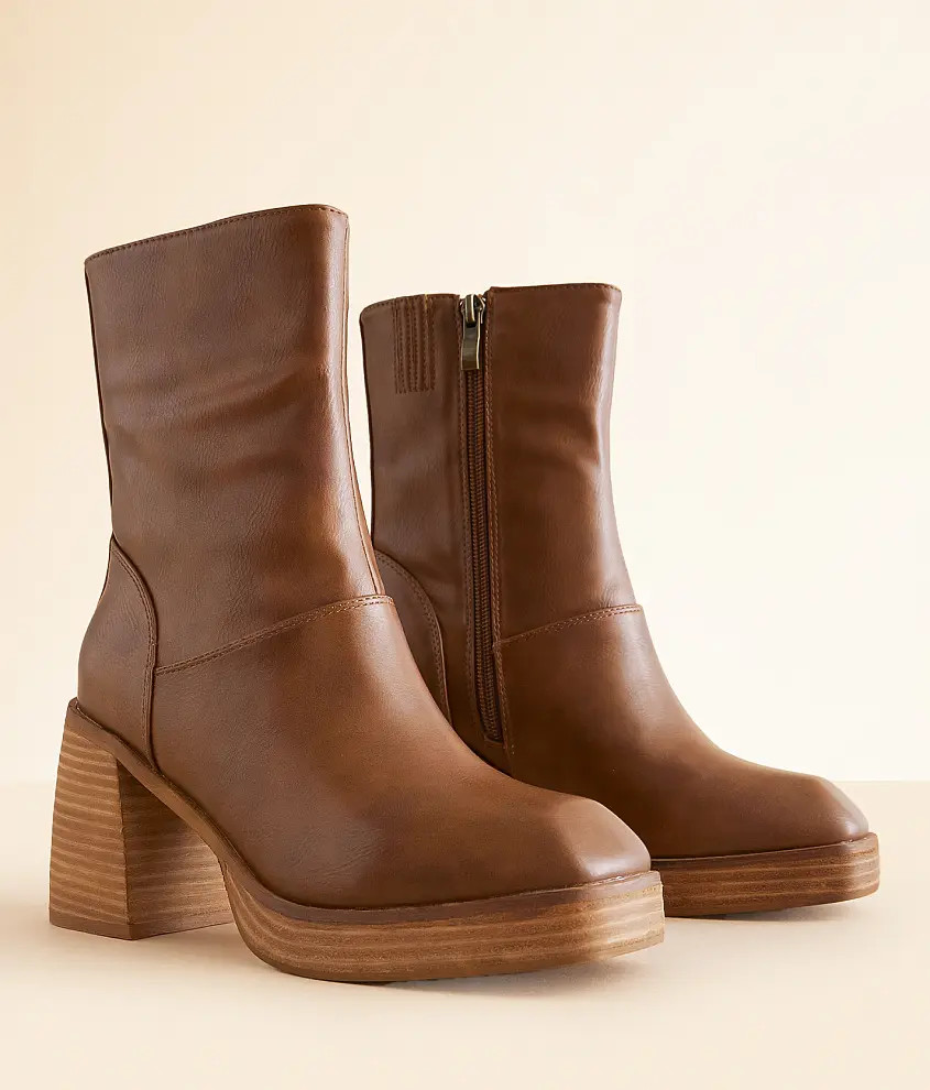 Foster Boot | Buckle