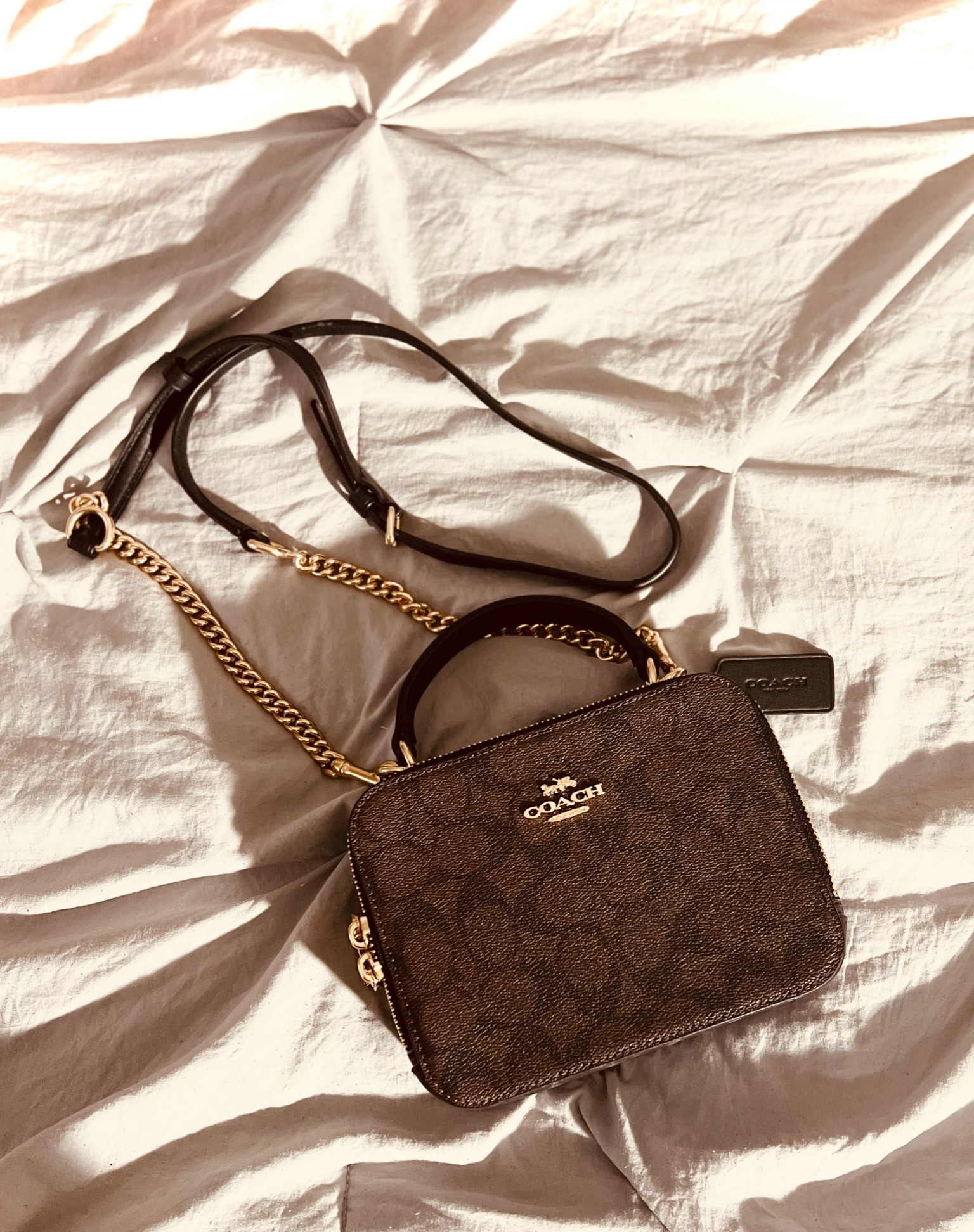 Accessory Necessity! 

#LTKstyletip #LTKitbag #LTKworkwear