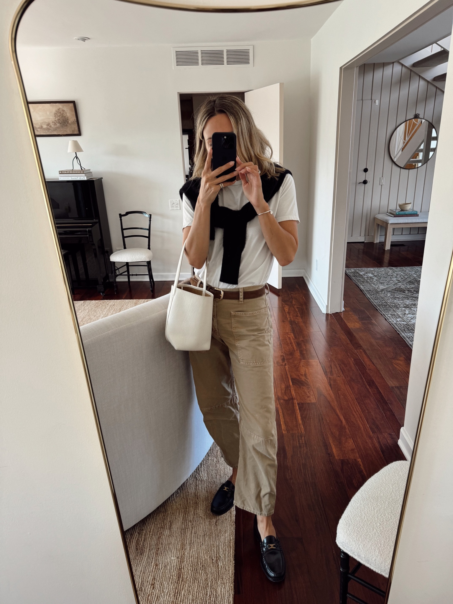 School night outfit 🖤