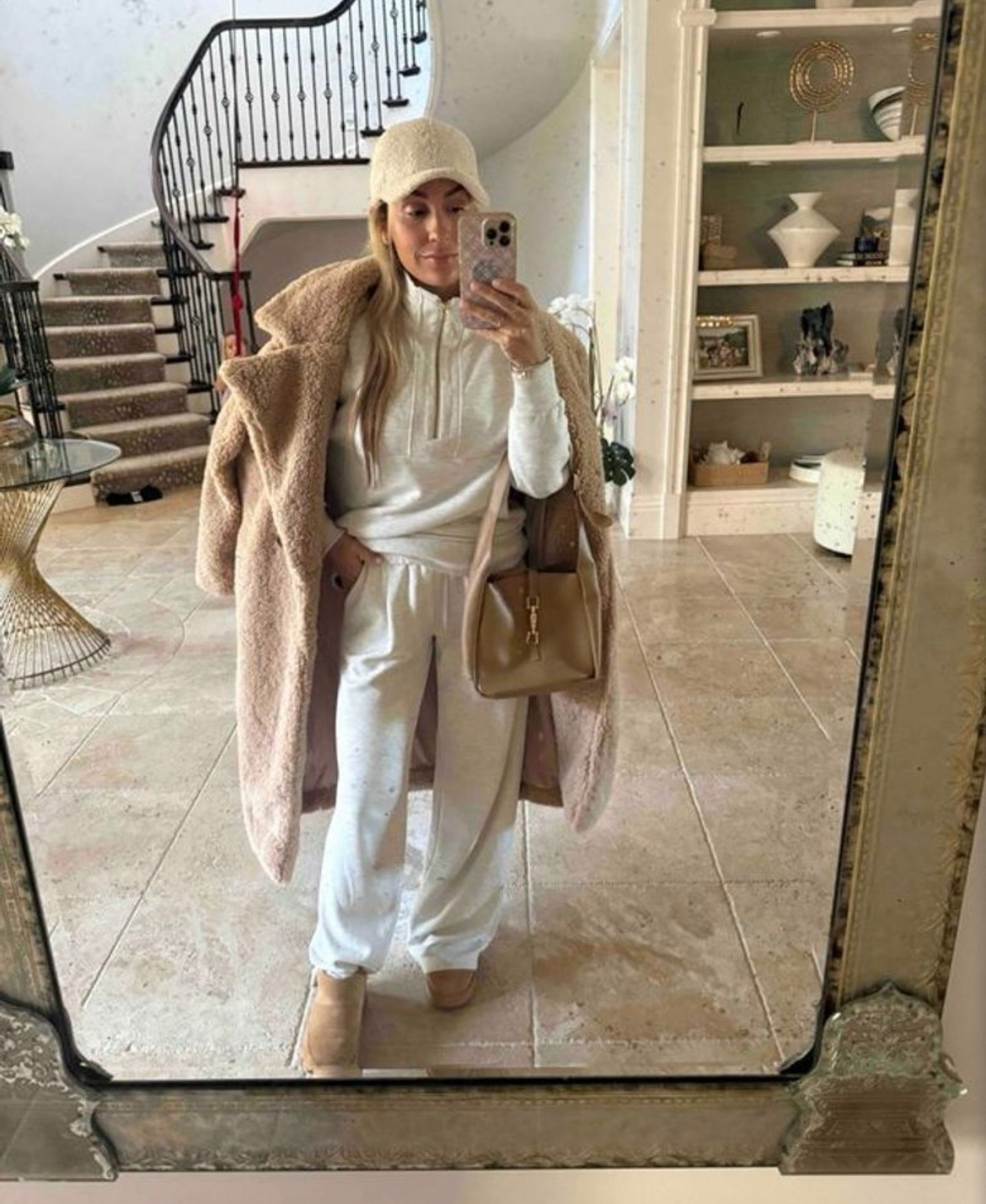 cozy 

#LTKootd #LTKdayinmylife #LTKgrwm