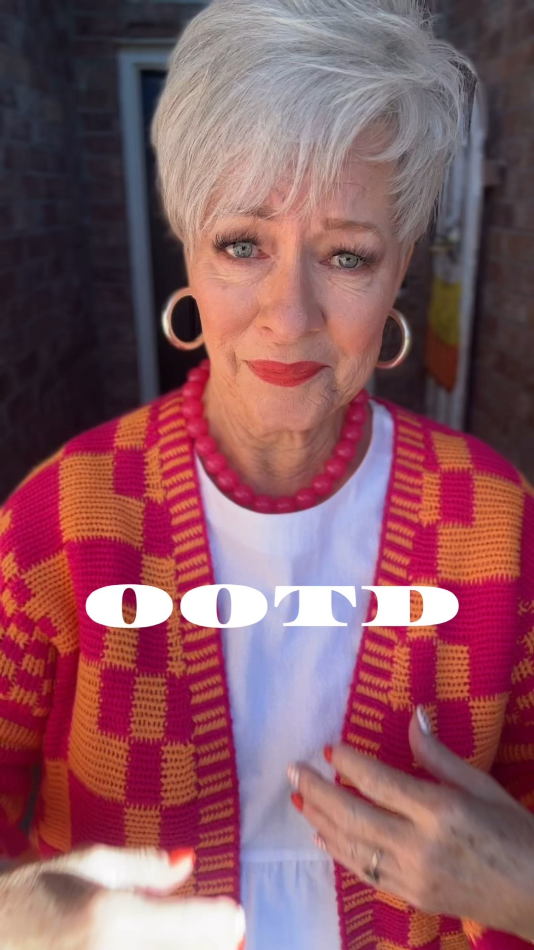 Comment sop for links 🔗🩷🧡
this sweater gives me all the feels comfortable, soft, great sweater for making a statement ! Great style for women over 50🩷

#LTKFindsUnder100 #LTKFindsUnder50 #LTKOver40
