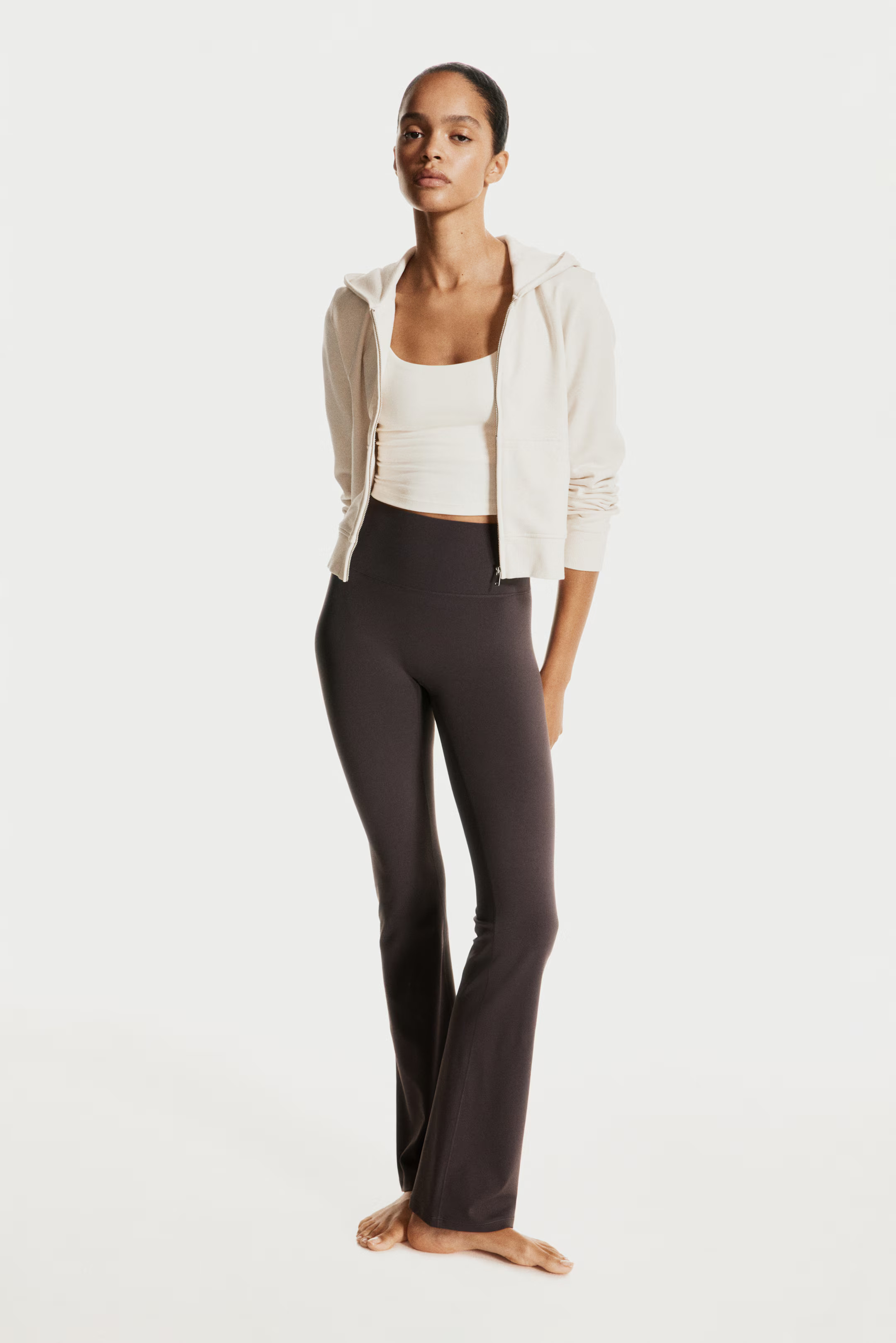 Flared yoga leggings with SoftMove™ Lycra® | H&M (UK, MY, IN, SG, PH, TW, HK)