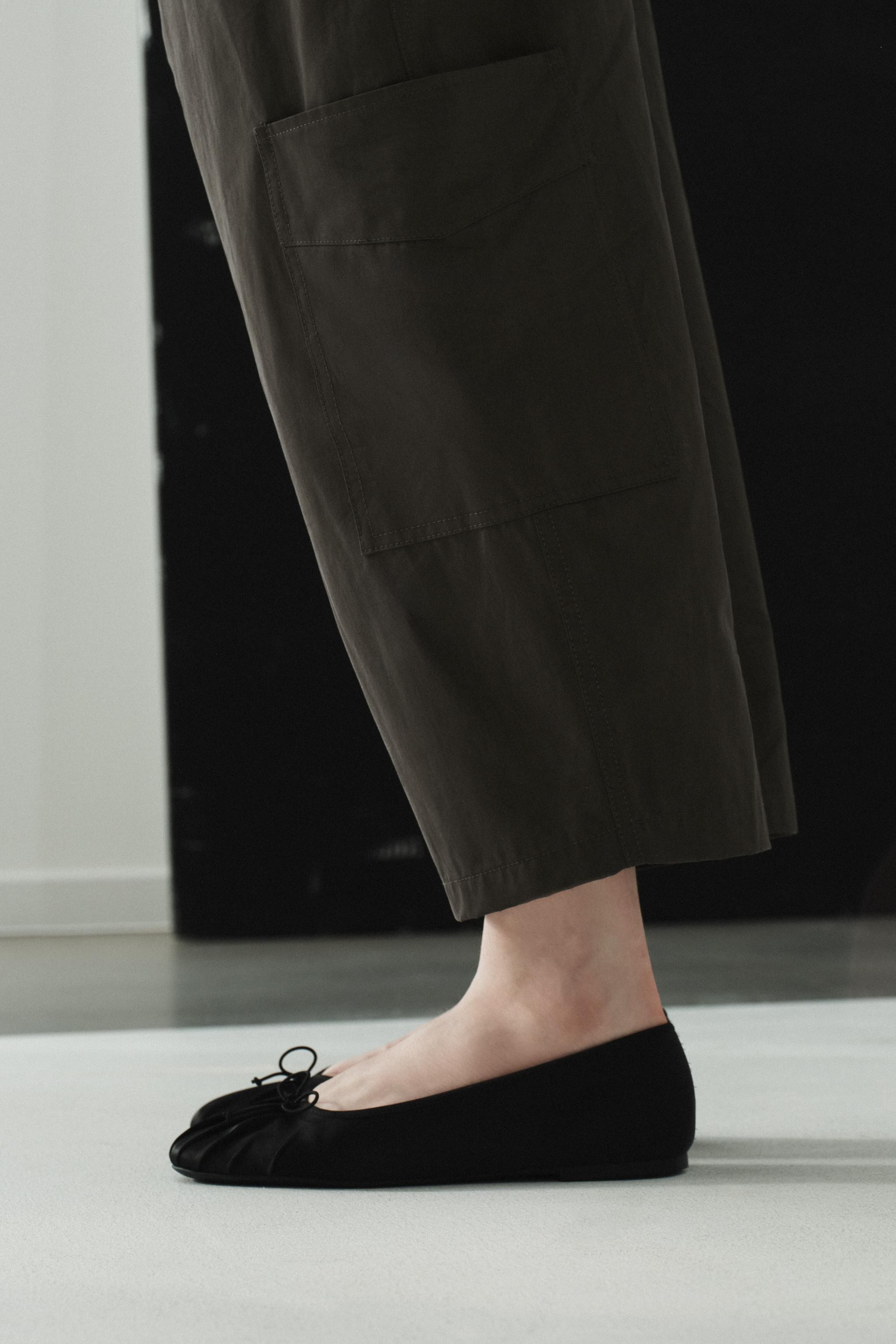 VOLUME CARGO TROUSERS | Zara UK