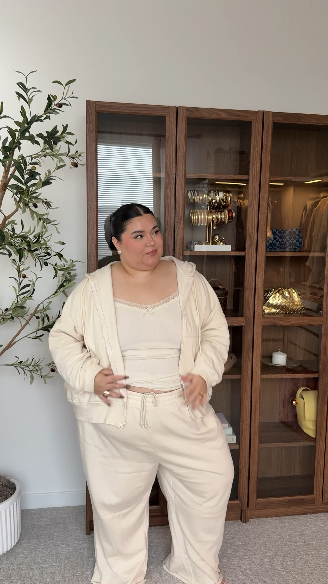 sweater & bottoms: 4x (had to tailor the sweatpants/a little too baggy) 
top: 3X

#LTKPlusSize #LTKStyleTip #LTKootd