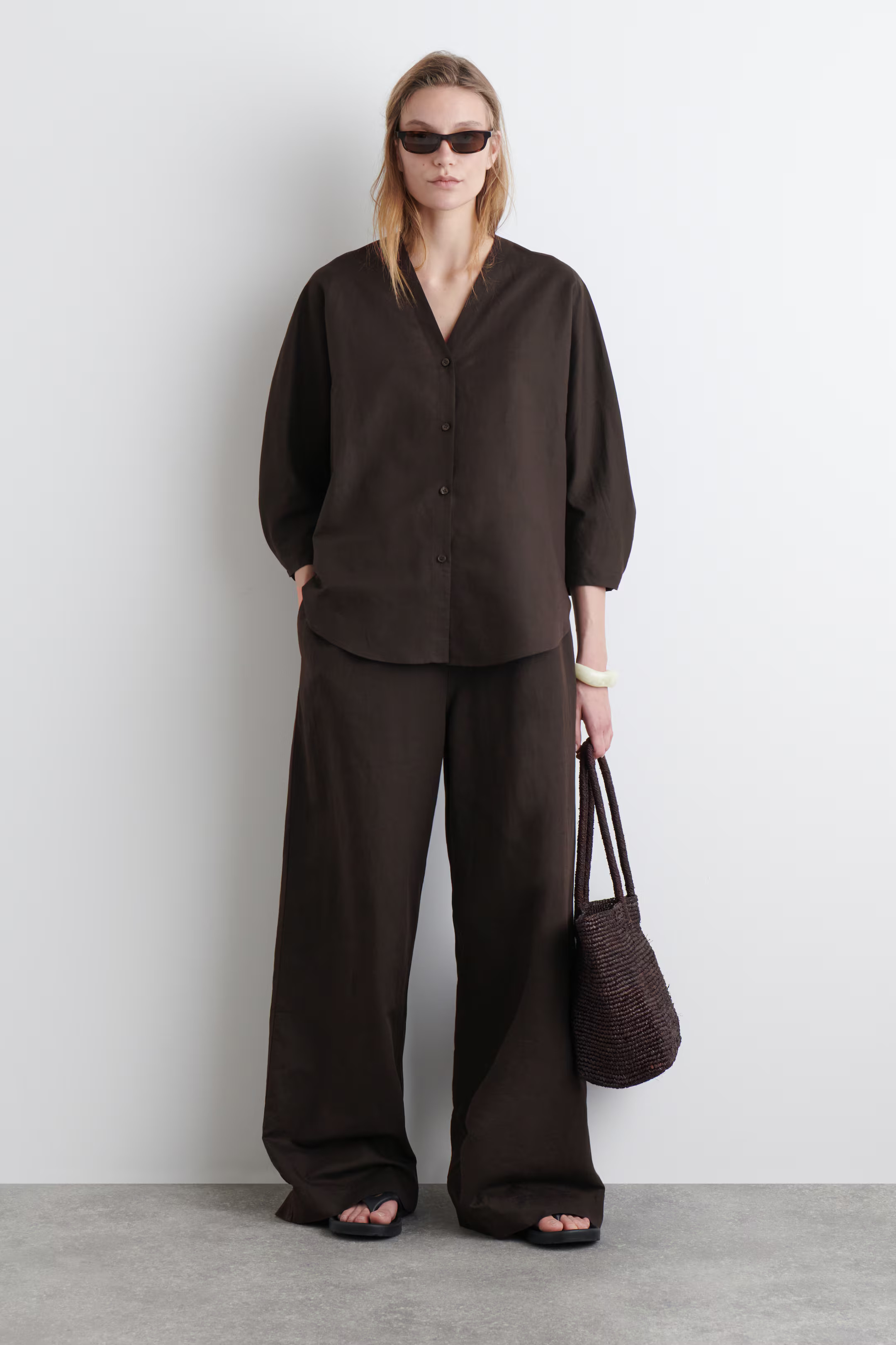 V-NECK LINEN-COTTON SHIRT | H&M (UK, MY, IN, SG, PH, TW, HK)