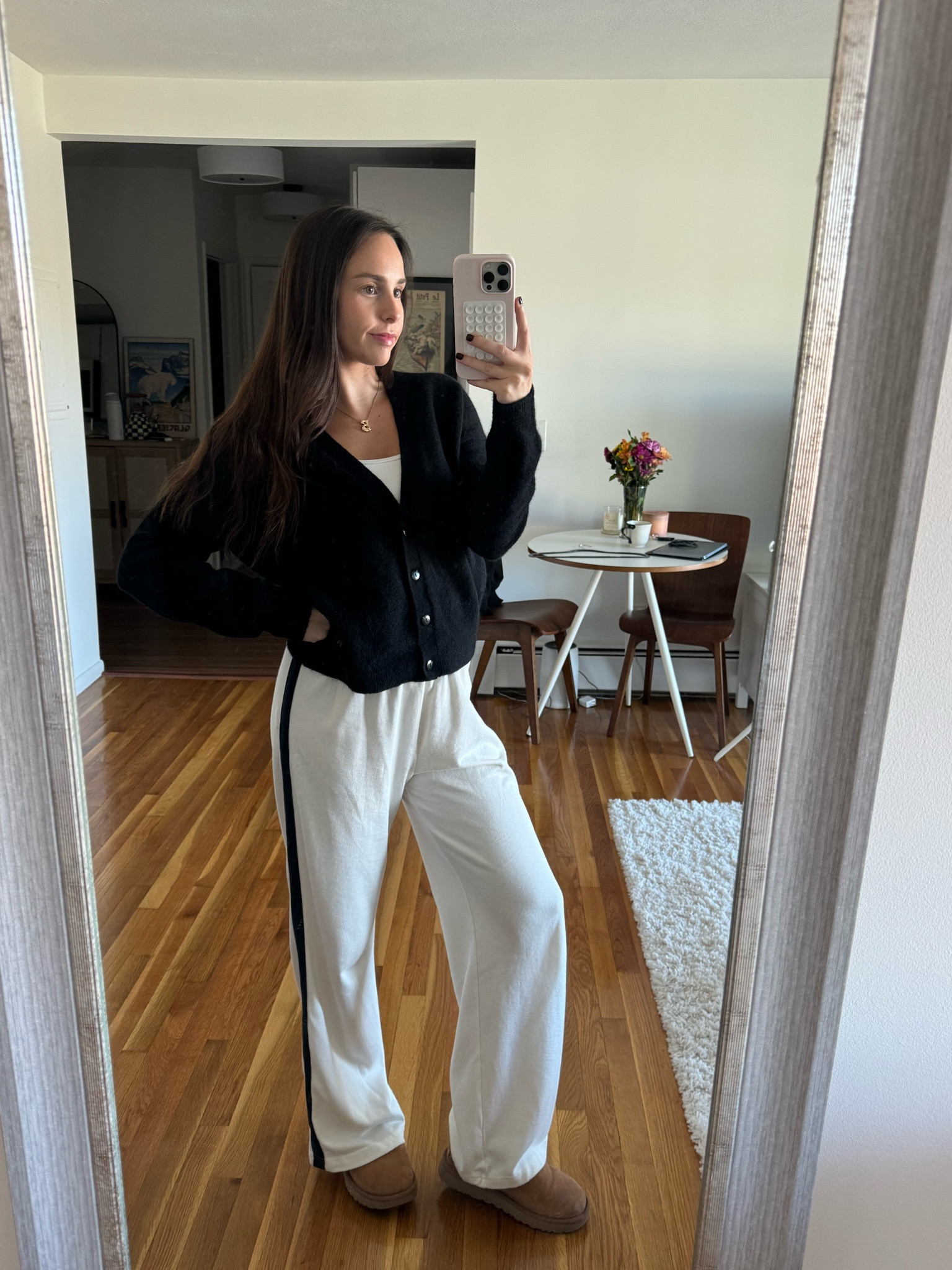 Cozy home outfit 

#LTKFindsUnder100 #LTKStyleTip #LTKSeasonal