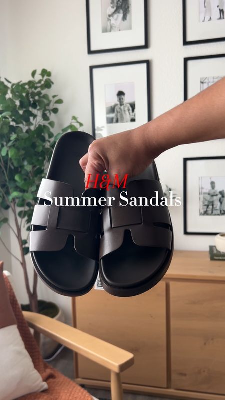 New Sandals pickups from H&M. I needed a nice brown sandal and these were too cute to pass up. 

H&M, Spring , Summer, Vacation, Resort Wear 

#LTKfindsunder50 #LTKtravel #LTKshoecrush