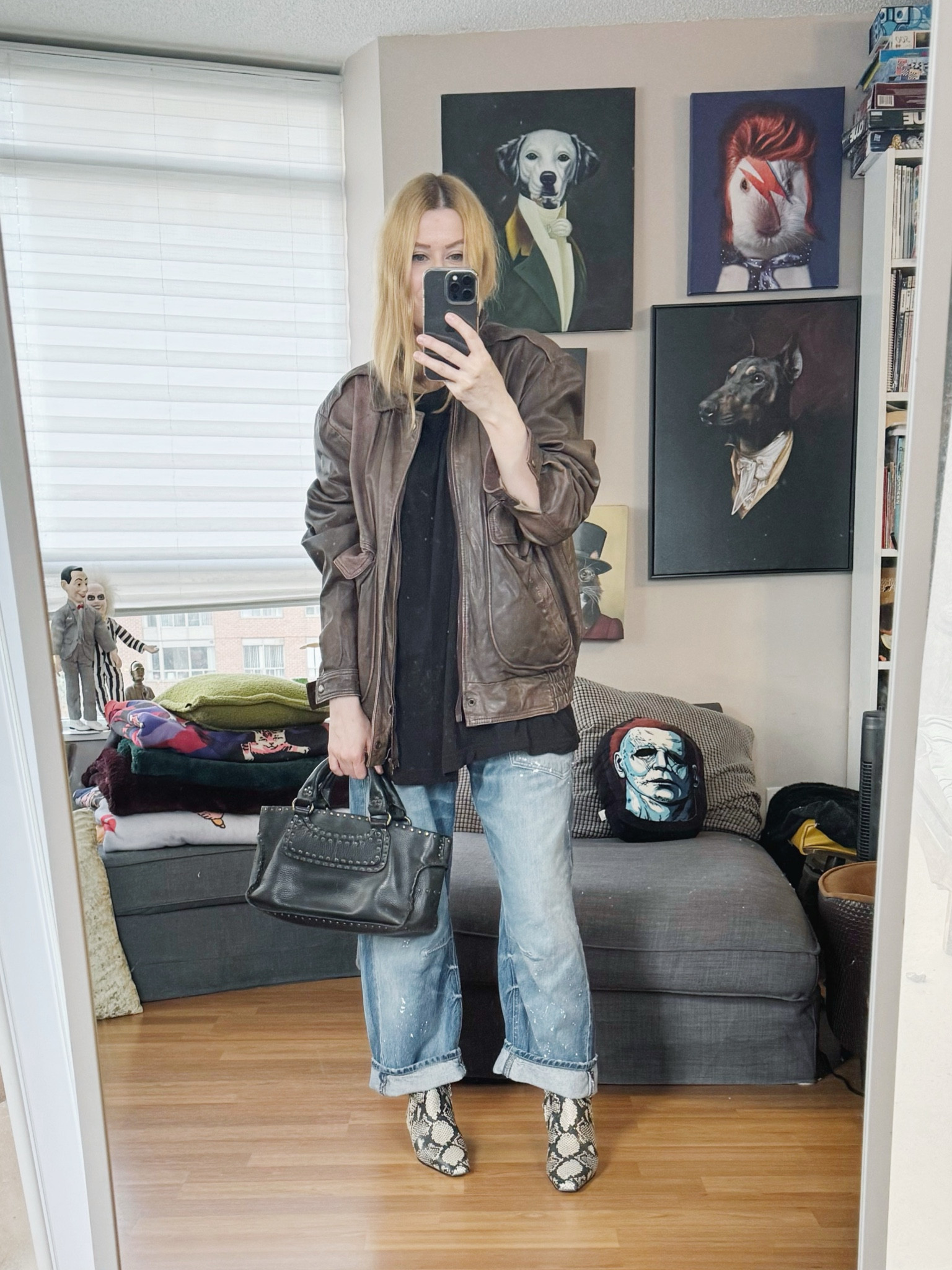 Some half assed effort into getting dressed today. 
Jacket and bag are vintage. 
 •
#falllook #vintageceline  #falltrends #torontostylist #StyleOver40  #secondhandFind #fashionstylist #slowfashion #FashionOver40  #MumStyle #genX #genXStyle #shopSecondhand #genXInfluencer #genXblogger #secondhandDesigner #Over40Style #40PlusStyle 


#LTKOver40 #LTKShoeCrush #LTKStyleTip