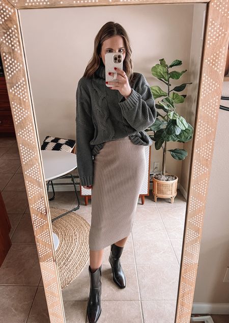 Teacher outfit inspo🍎 wearing a medium sweater and a xs ribbed knit midi skirt 

#LTKstyletip #LTKSeasonal