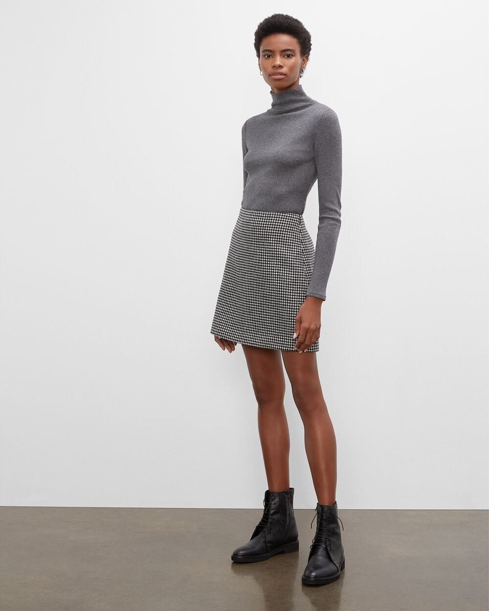 Centie Houndstooth Mini Skirt | Club Monaco (Global)