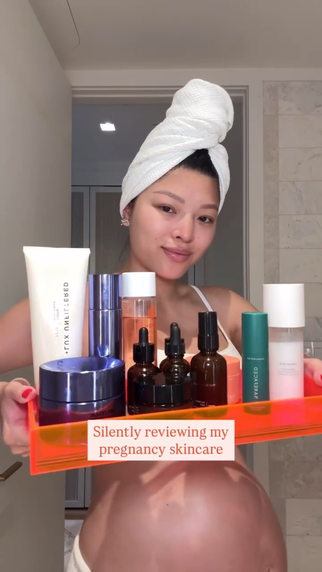 Silently reviewing my pregnancy skincare/body care routine 🧖🏻‍♀️