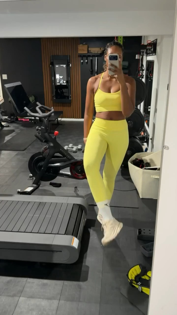 My Hokas stay in heavy rotation. They’re lightweight, cushioned, and give my feet the support I need when I’m hitting my daily steps or going for longer walks. Honestly once you start wearing them, it’s hard to go back to anything else. Linking them here ✨

Follow my LTK @Asiliglamcooks to shop this post and get my exclusive app-only content.

Hoka shoes, cushioned sneakers, walking routine shoes, daily step shoes, comfortable athletic shoes, fitness essentials, ltk fitness 

 

#LTKdayinmylife #LTKfitnessgoals #LTKActive