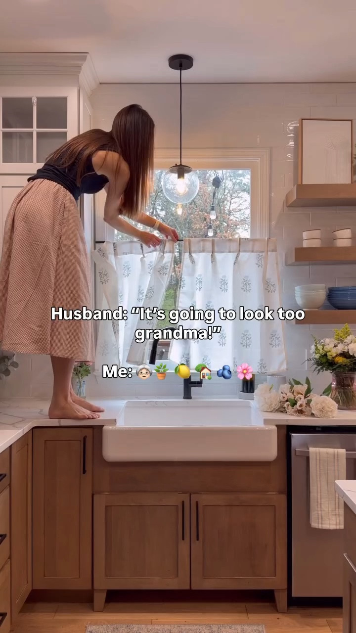 Was he right?! 👀 either way I had fun changing things up 😆 

Comment “KITCHEN” for the link to anything you see in this reel! 💙

#kitchensofinstagram #diykitchen #diyhomedecor #homedesign