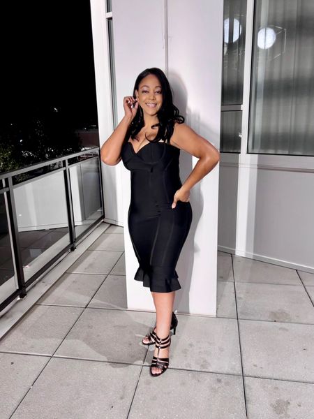 My gym had a little black dress party last weekend and a time was had! Nothing feels more ladylike than slipping on a little black dress, especially when you e been working hard on your fitness to look good in it!

Shop the look:


#LTKparties #LTKover40 #LTKfitness