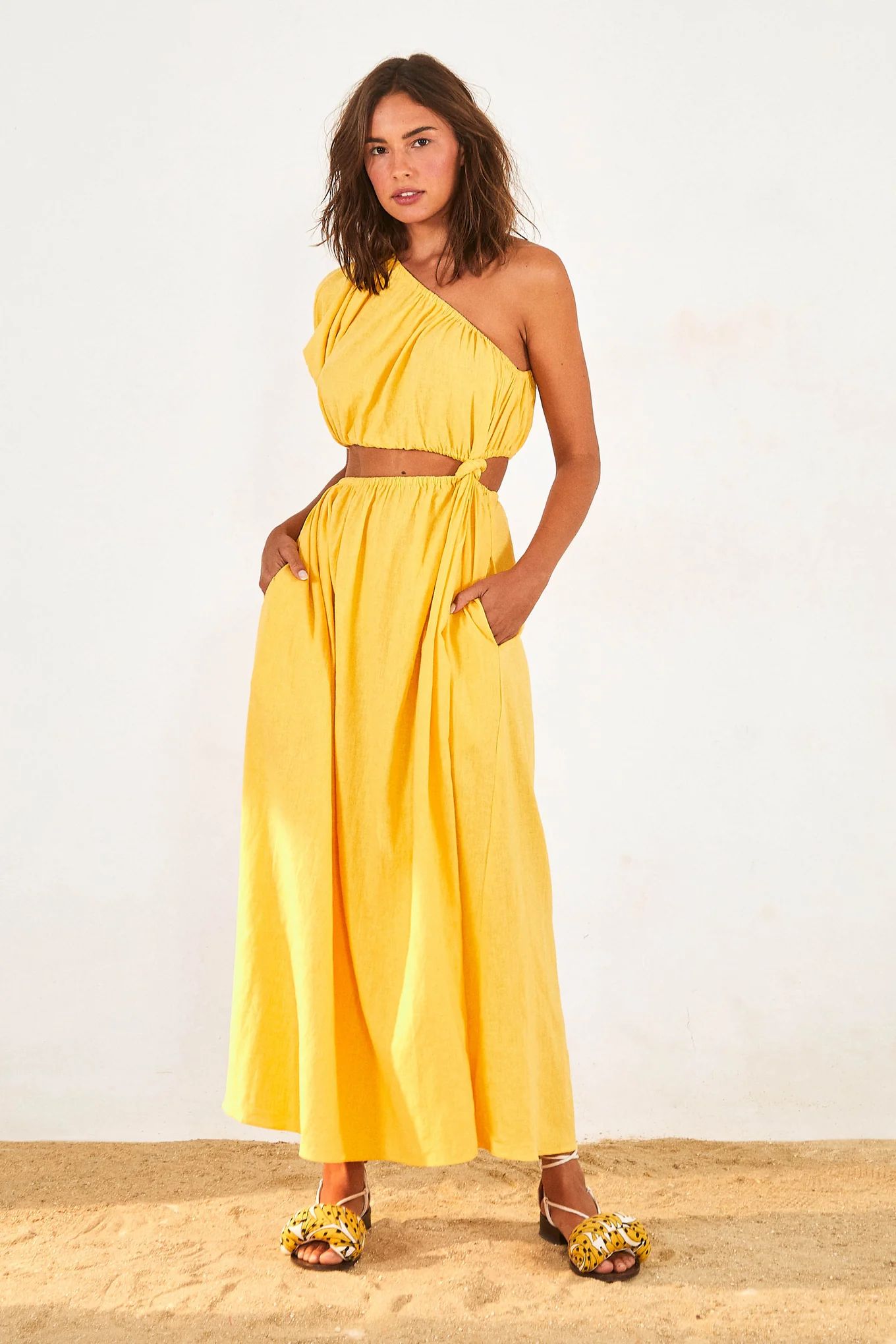 yellow open waist midi dress | FarmRio