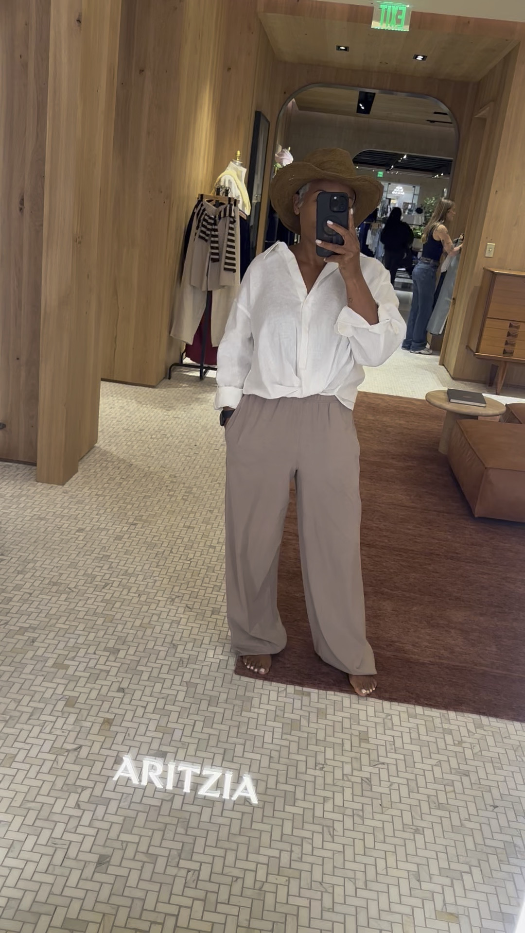 Chefs kiss! Aritzia nailed this design! Linen… it’s lightweight and screams luxury!

5’2 | 152 lbs | wearing M

#LTKOver40 #LTKgrwm #LTKootd