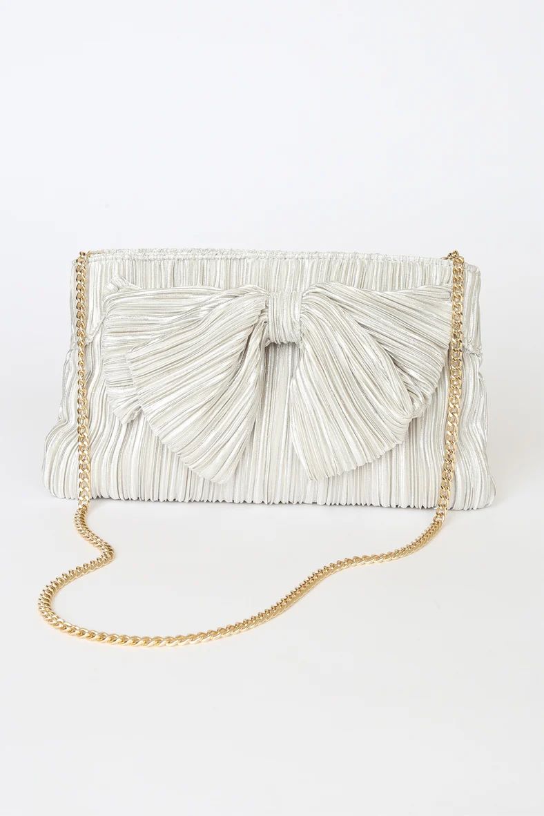Get Up and Bow Champagne Metallic Pleated Clutch | Lulus (US)