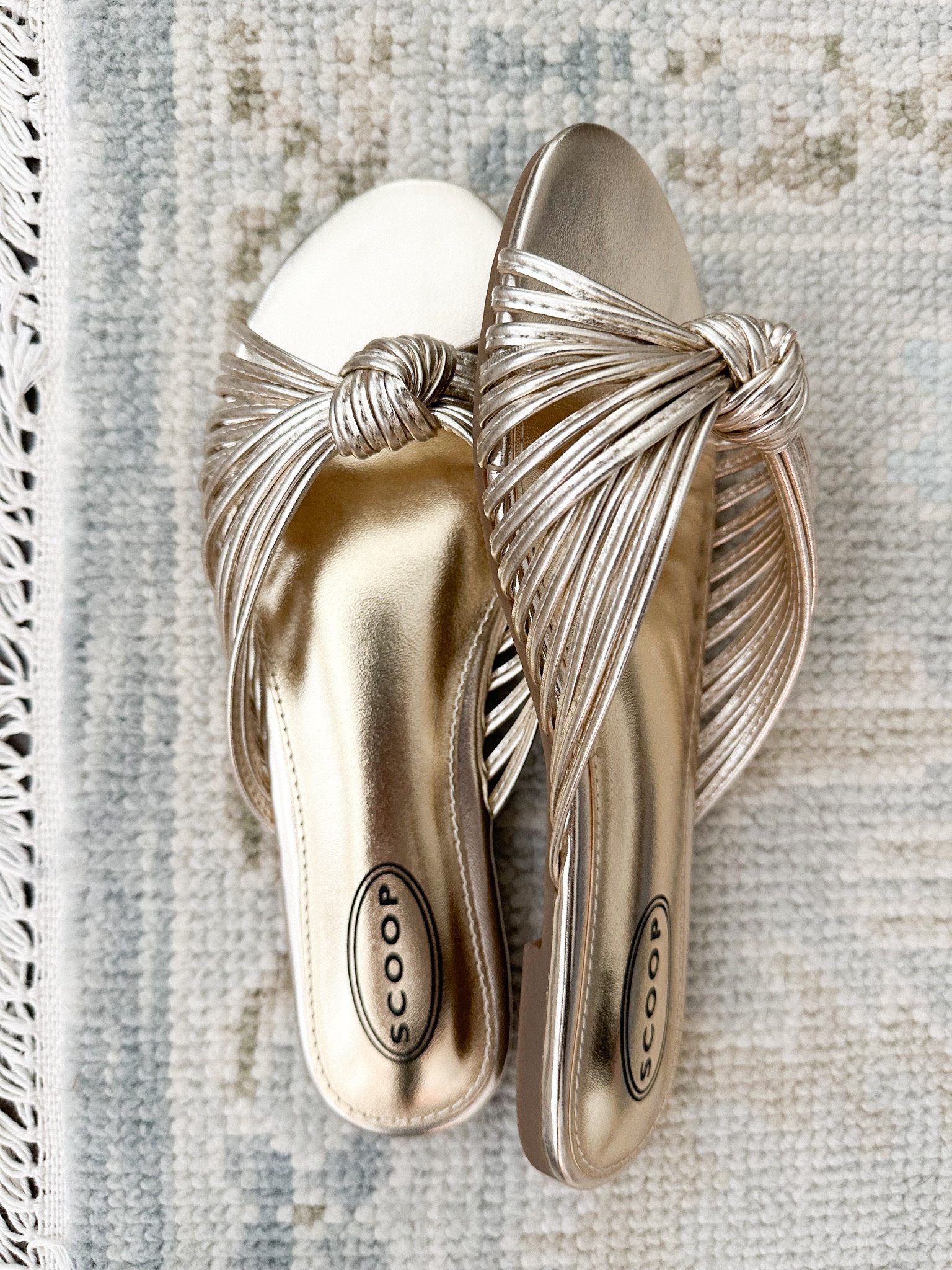 $20 sandals you can’t pass up! 
TTS - gold and silver options
Memory foam 
Comfy sandals 


#LTKStyleTip #LTKFindsUnder50 #LTKSeasonal